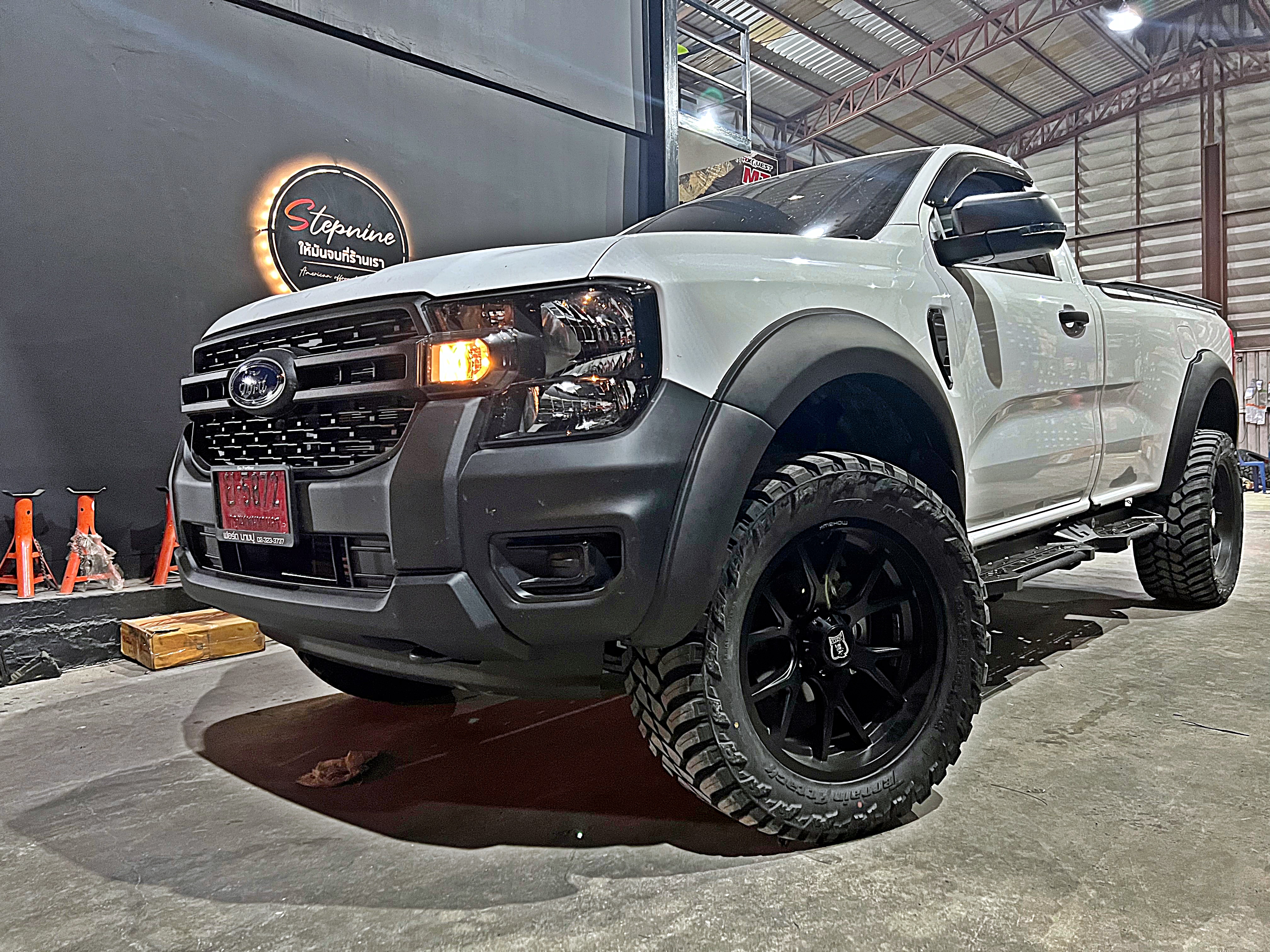 FORD NEXTGEN หัวเดียว จองคิวมาจาก ร้อยเอ็ด ทำทรงเมกา ที่ STEP9