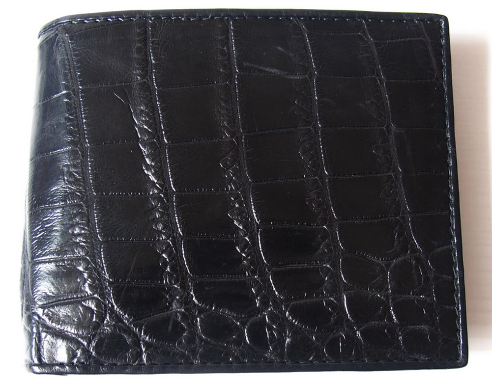 กระเป๋าสตางค์หนังจระเข้แท้ ส่วนท้อง สีดำ