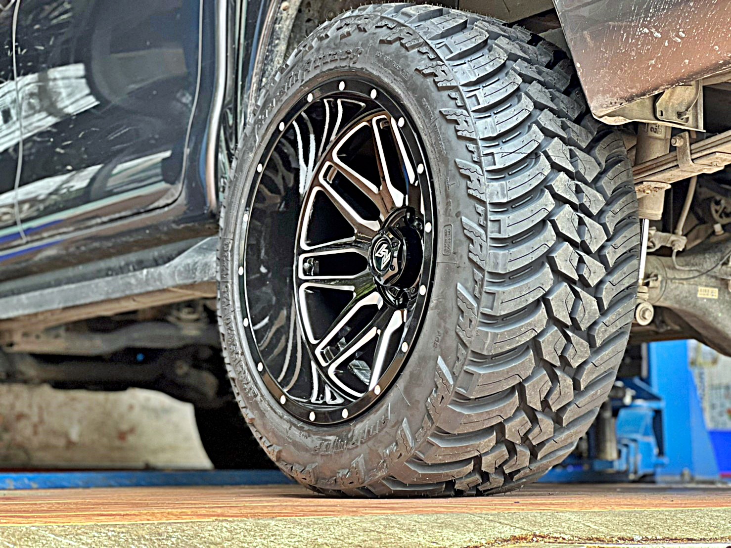 REVO ทรงเมกา ขอบ20 ที่ STEP9