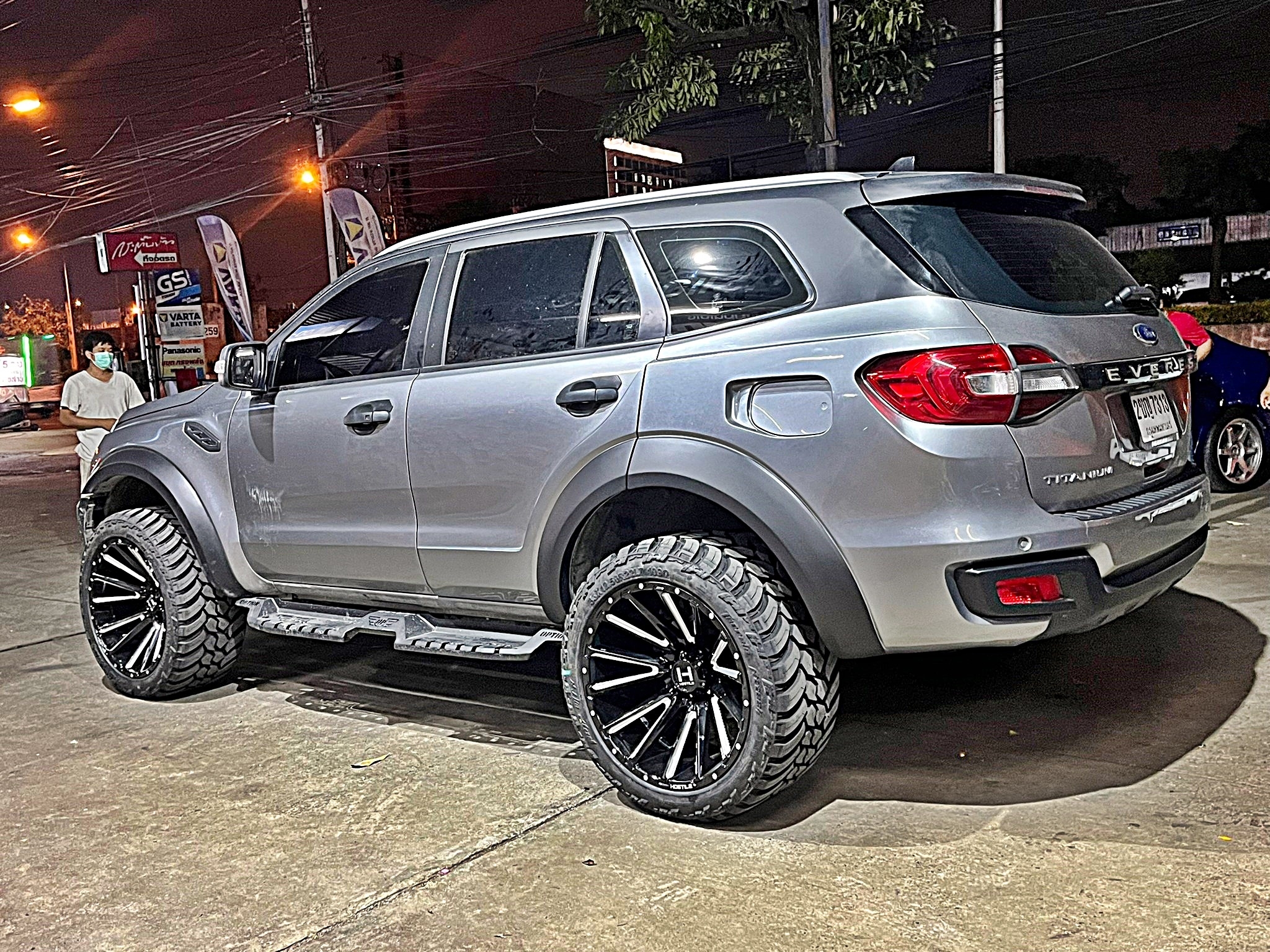 FORD EVEREST ล้อ HOSTILE H123 ขอบ22 ที่เดียวในไทย