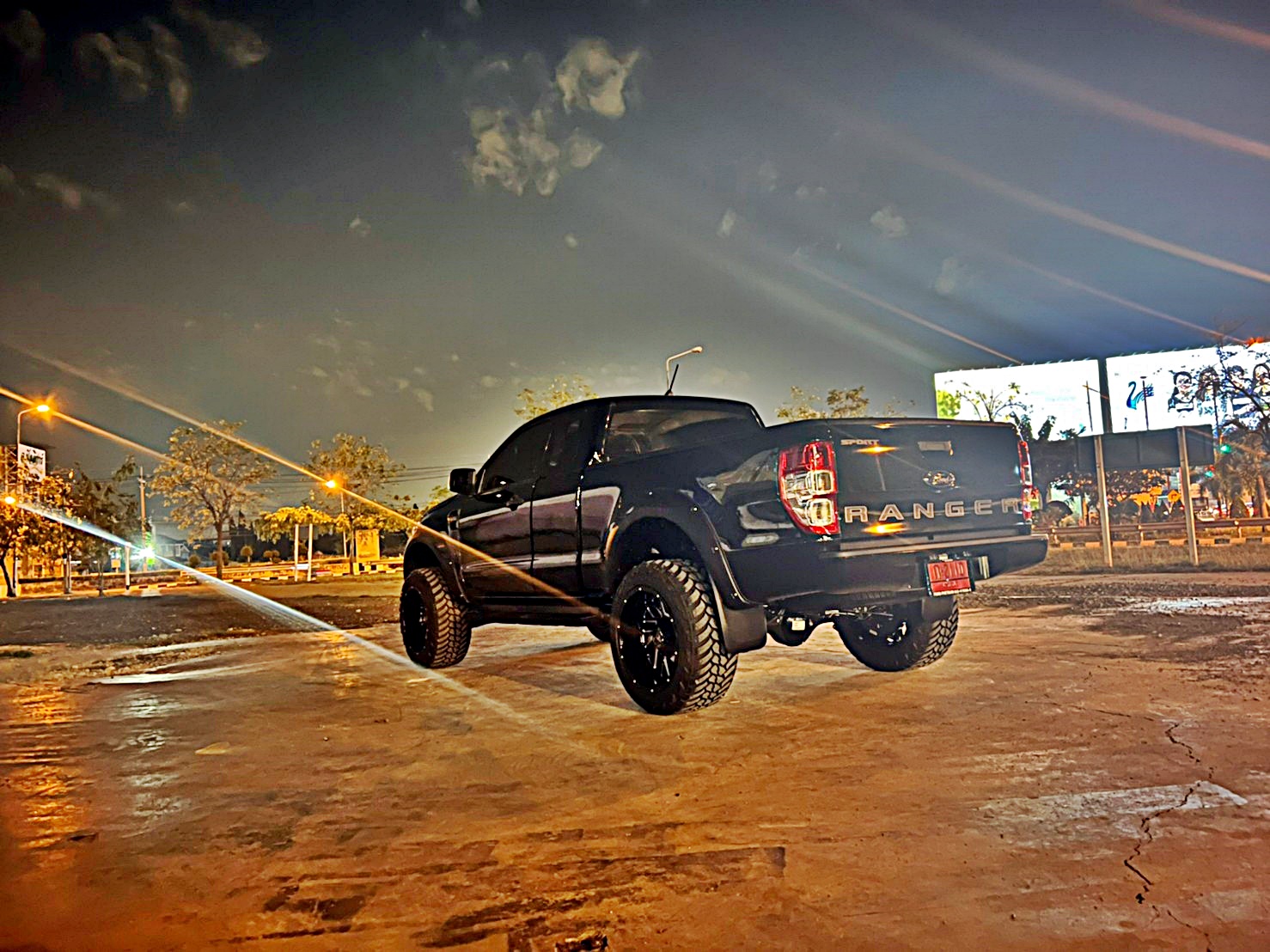 FORD ทรงเมกา ล้อ ATLAS LP105 ขอบ20