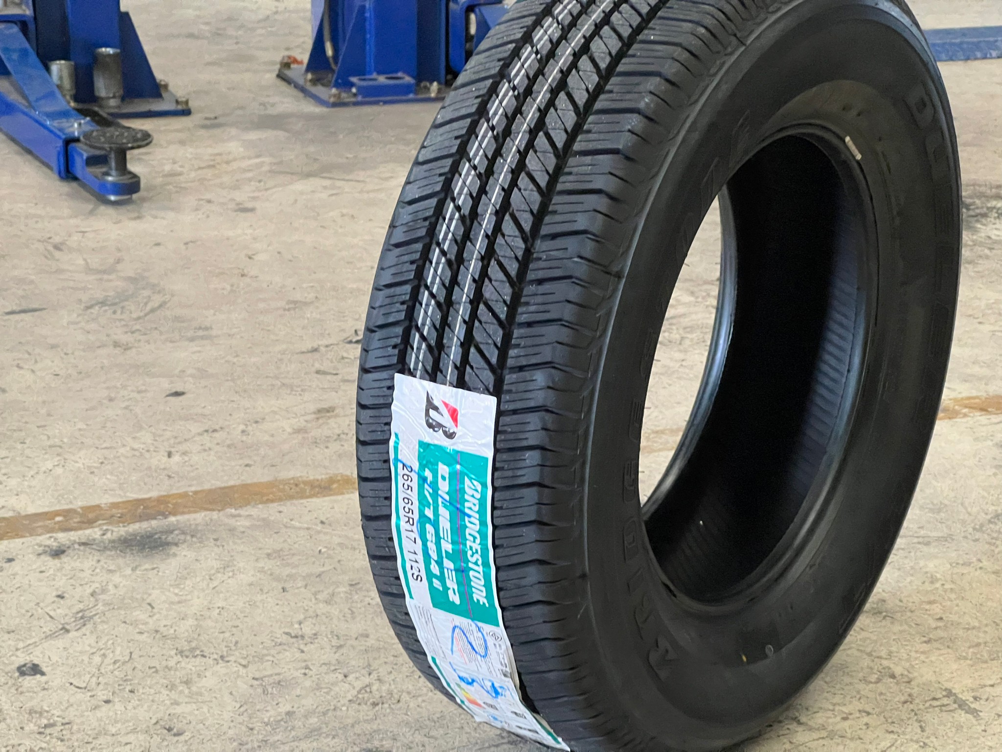 BRIDGESTONE 265/65-17 HT684 ราคาถูก