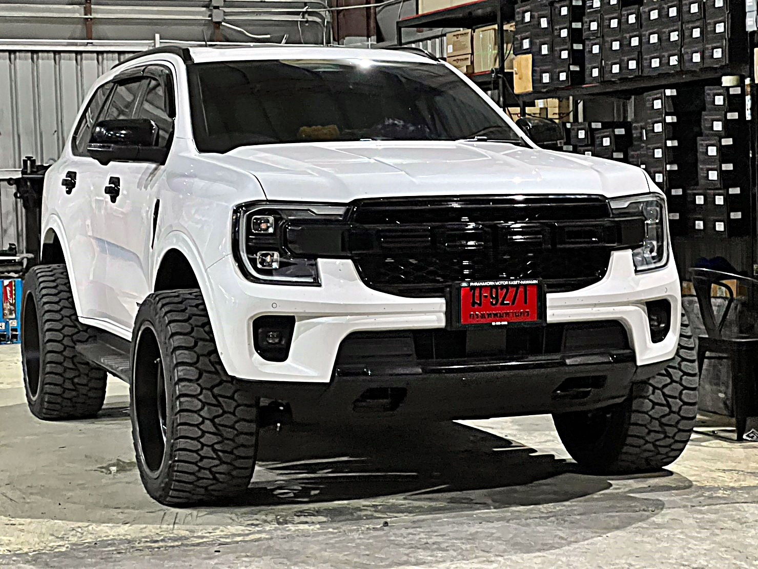 FORD EVEREST NEXTGEN ล้อแท้ HOSTILE H120 ขอบ22 ที่ STEP9