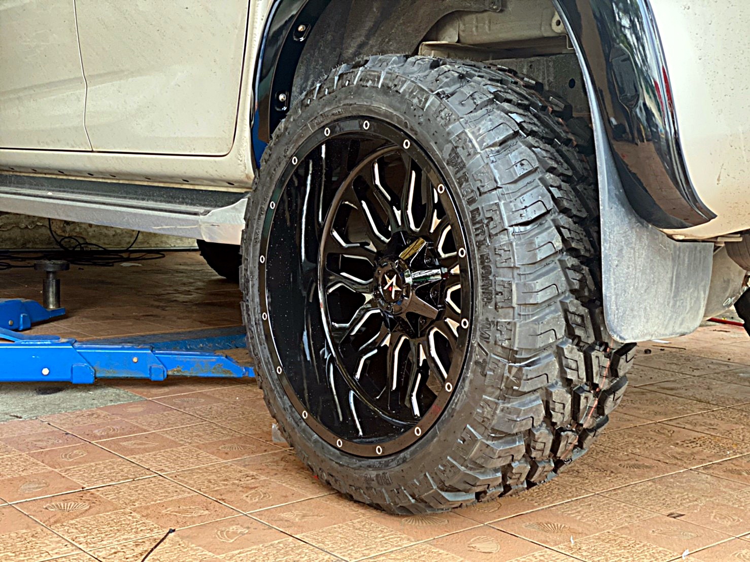 D-MAX ทรงเมกา มาไกลจากปราจีนบุรี