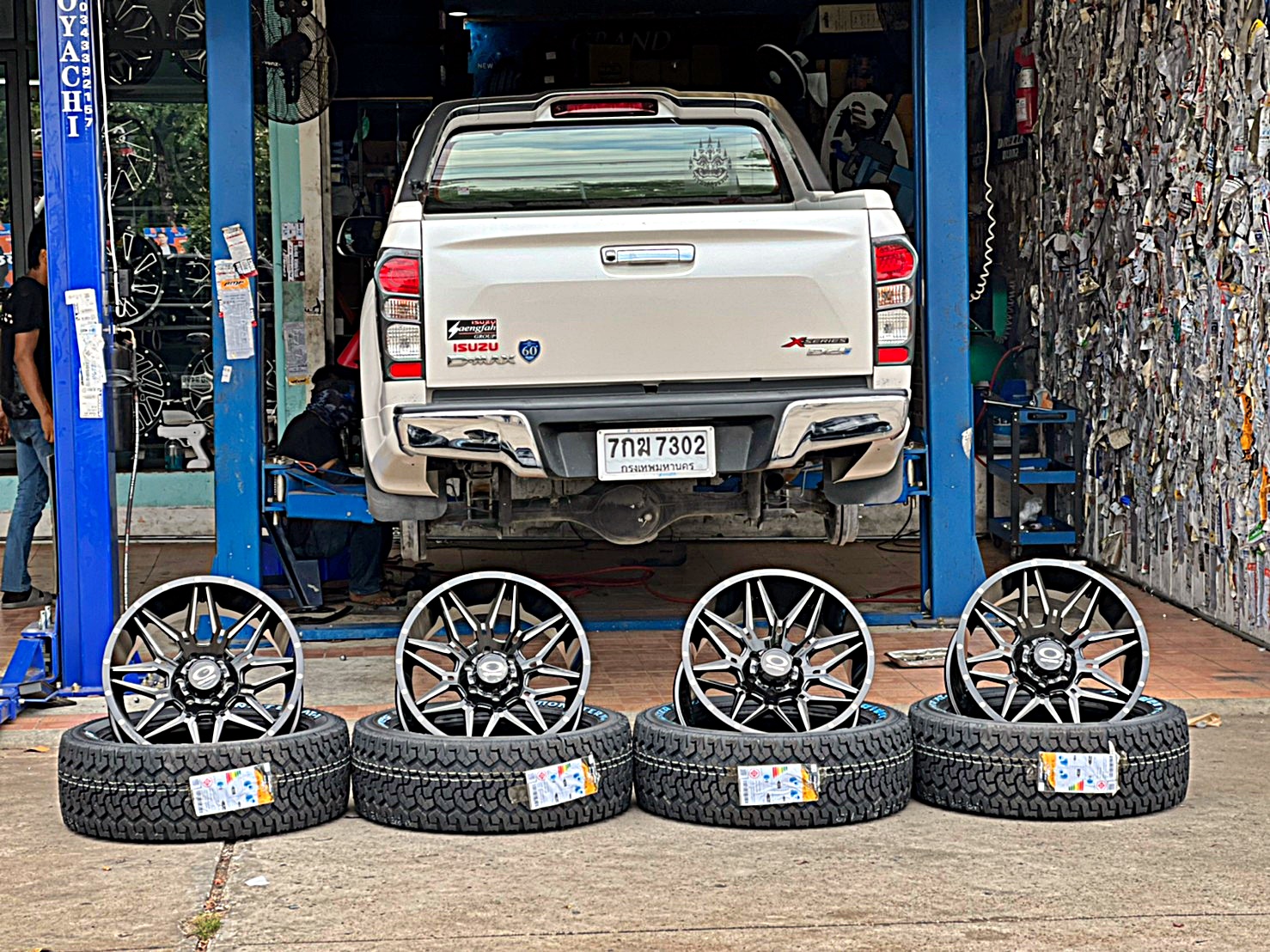 D-MAX แบบไม่ยก