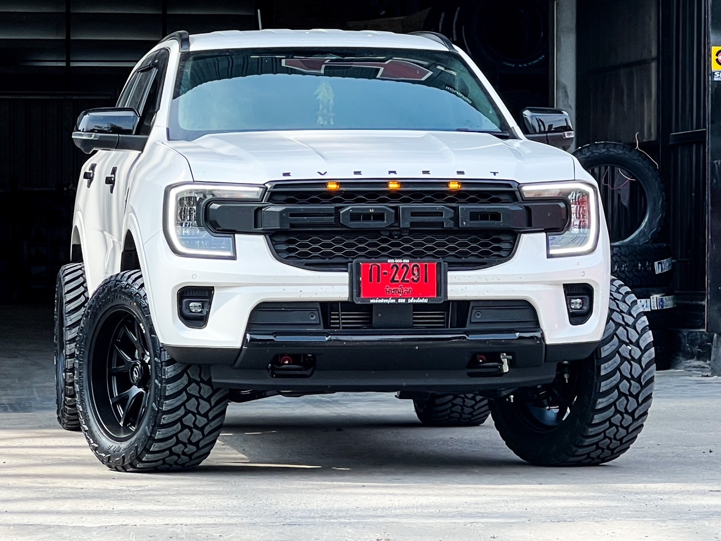FORD EVEREST NEXTGEN #ทรงซ้อ ขับมาจากพิษณุโลก มาแต่งทรงเมกา