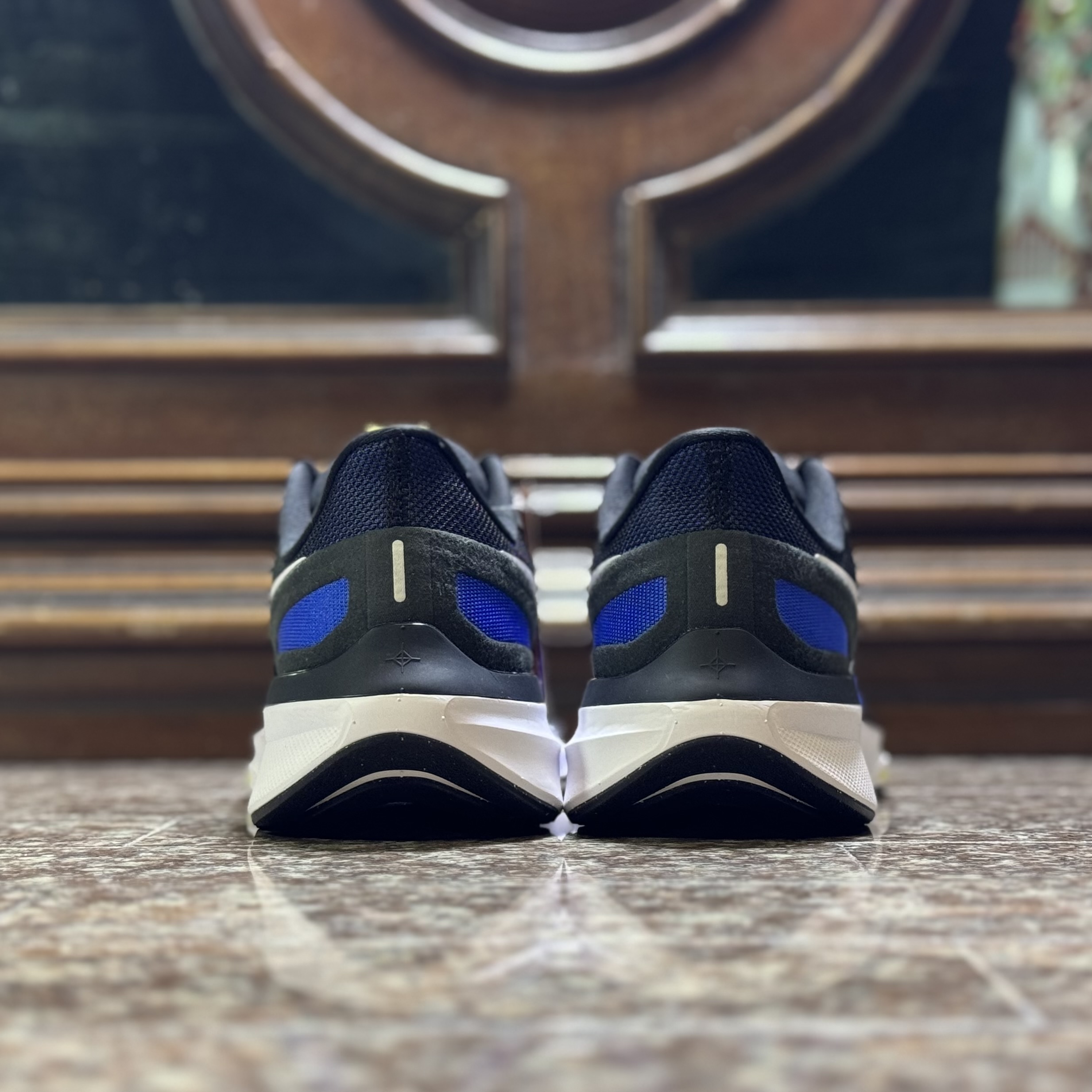 รองเท้าวิ่ง Nike Air Zoom Structure 25 (M7.5US)