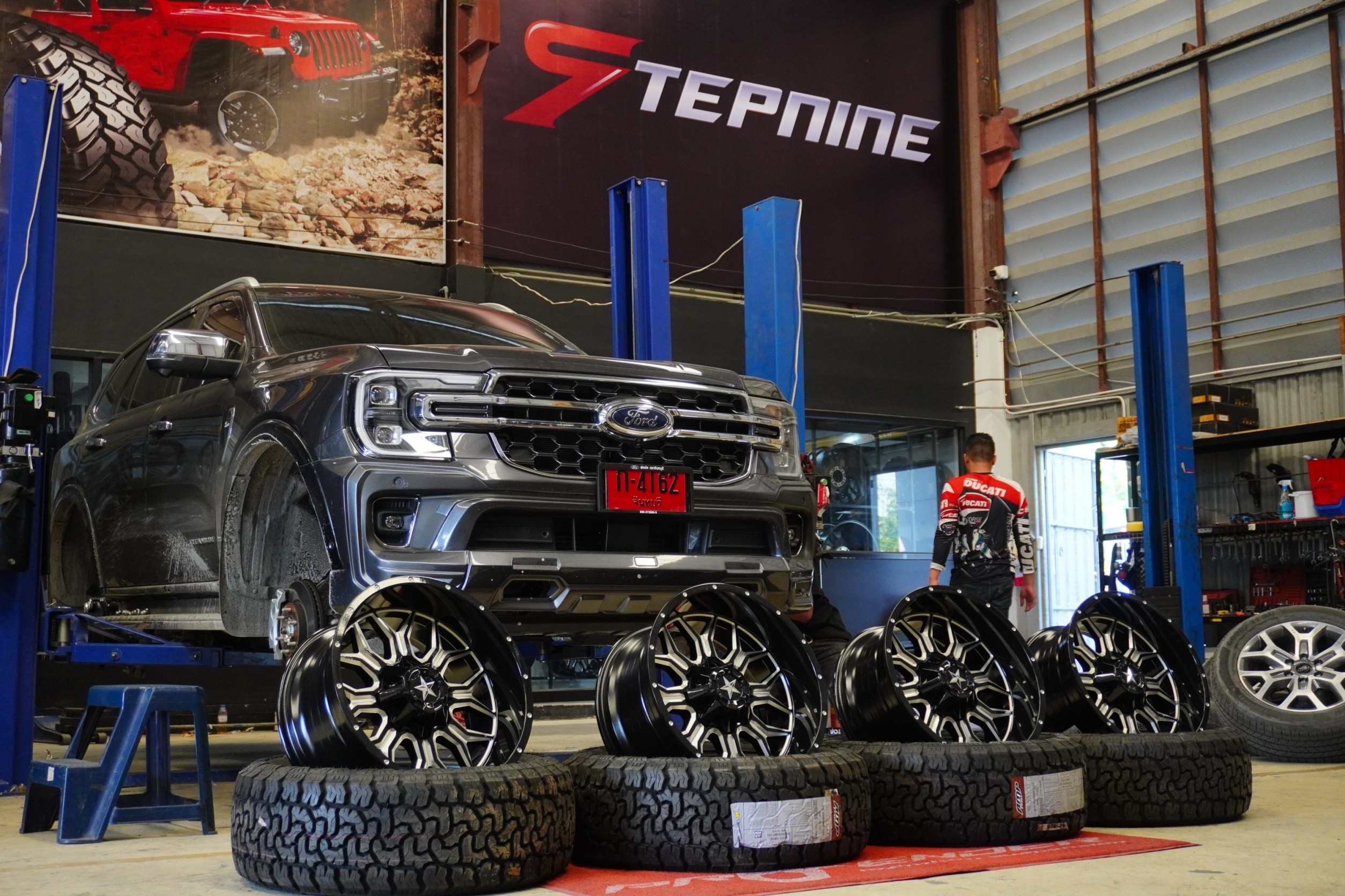 ชุดแต่ง FORD EVEREST TITANIUM 4x4 NEXT GEN