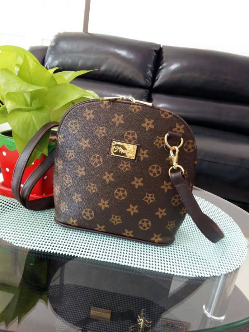 กระเป๋าแฟชั่นงานไทย