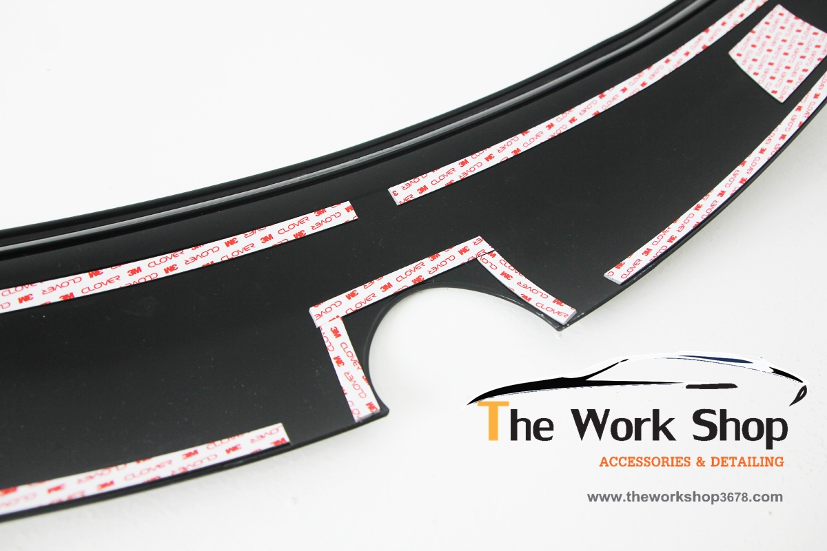 Acrylic Hood Guard for Actyon ( อคริลิคสีดำแต่งฝากระโปรงหน้า )