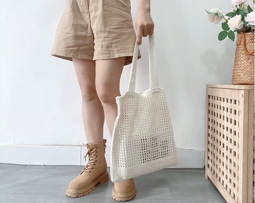 กระเป๋าถัก สะพายข้าง มินิมอล ไปเรียน 🍩