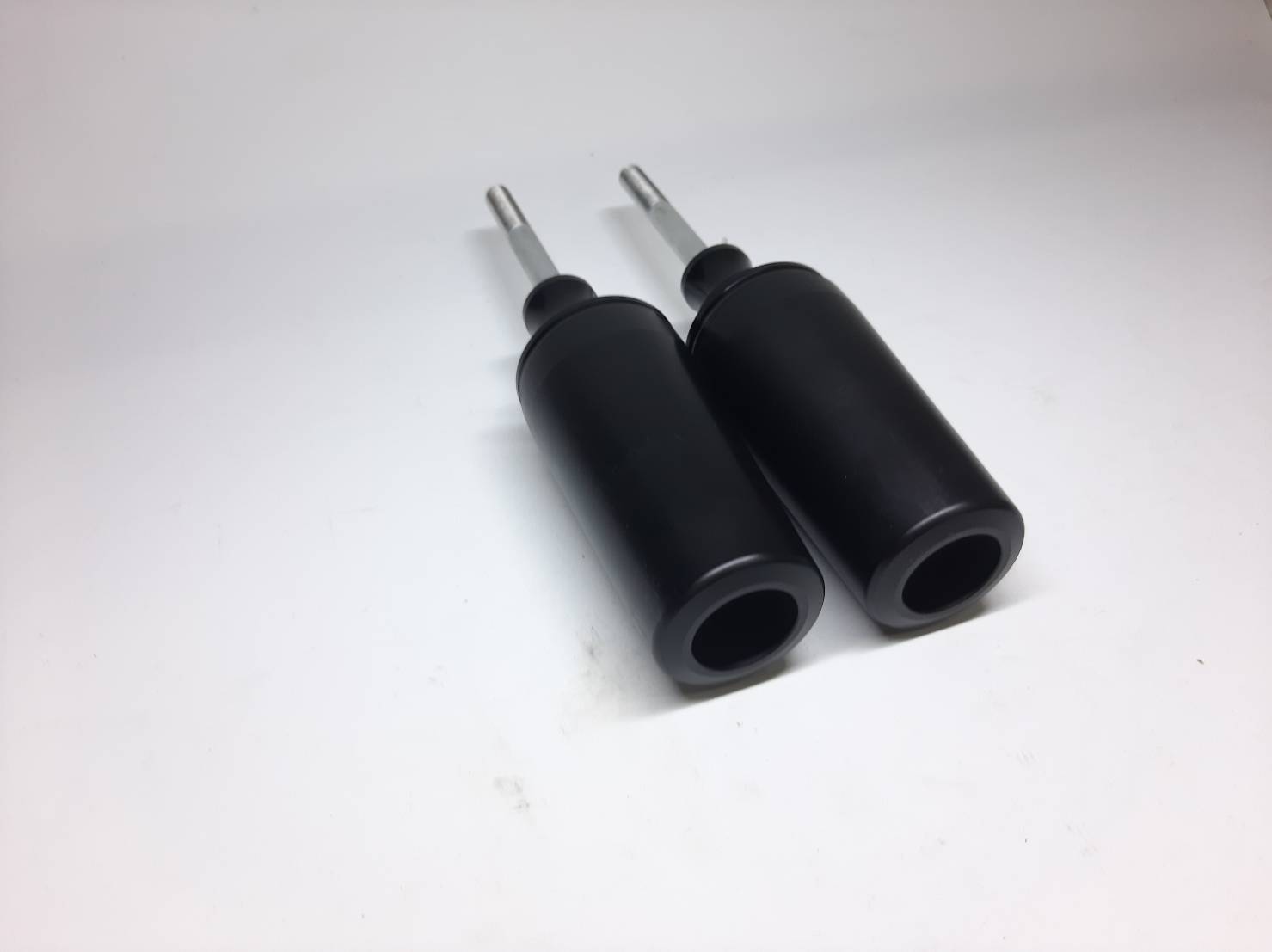 กันล้มข้าง 2011 - 2017 Speed Triple 1050 Frame Sliders No Cut แบร์นMothracing สีดำ