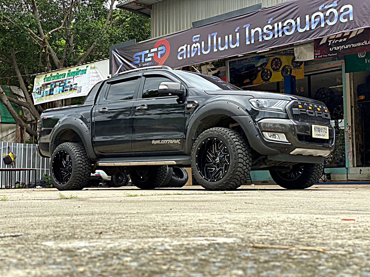 FORD WILDTRAK จัดทรงเมกาที่ STEP9
