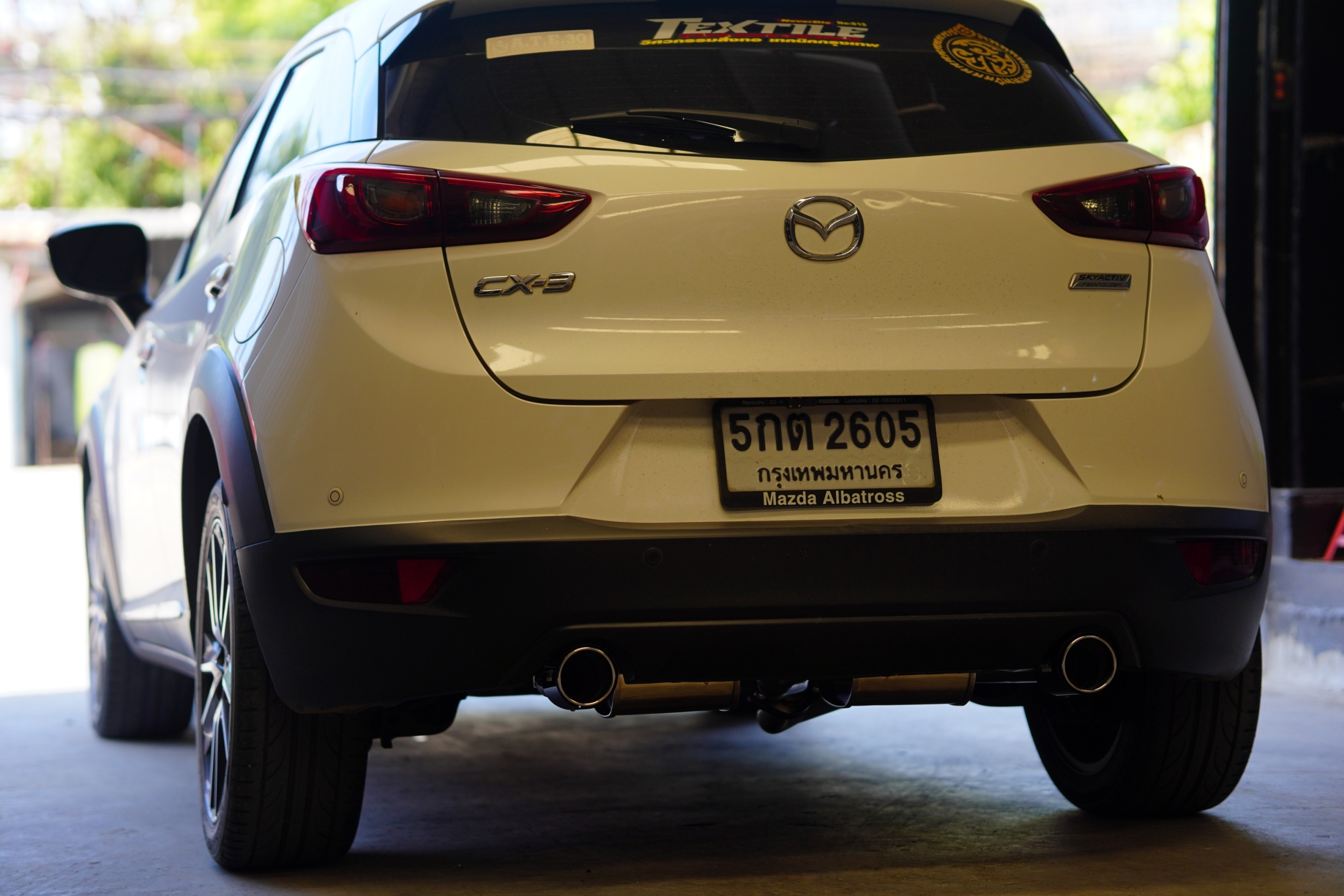 ท่อ HKS ใส่ MAZDA CX3 ท่อคุ่ปลายคาร์บอน