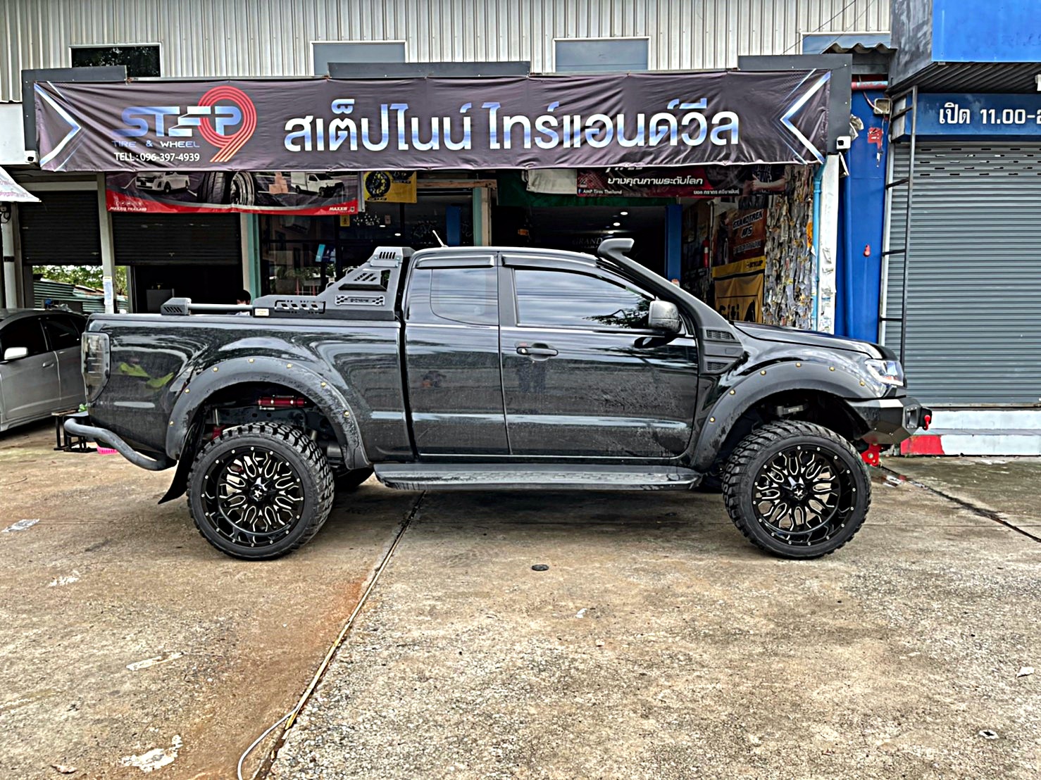 FORD RANGER จัดทรงเมกา ขอบ22 ที่ STEP9
