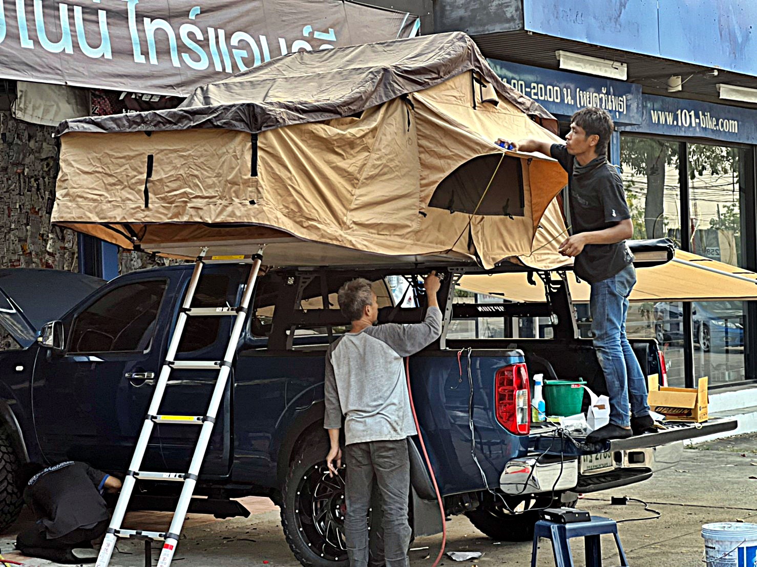 NISSAN_NAVARA_แปลงร่าง ทรงเมกา