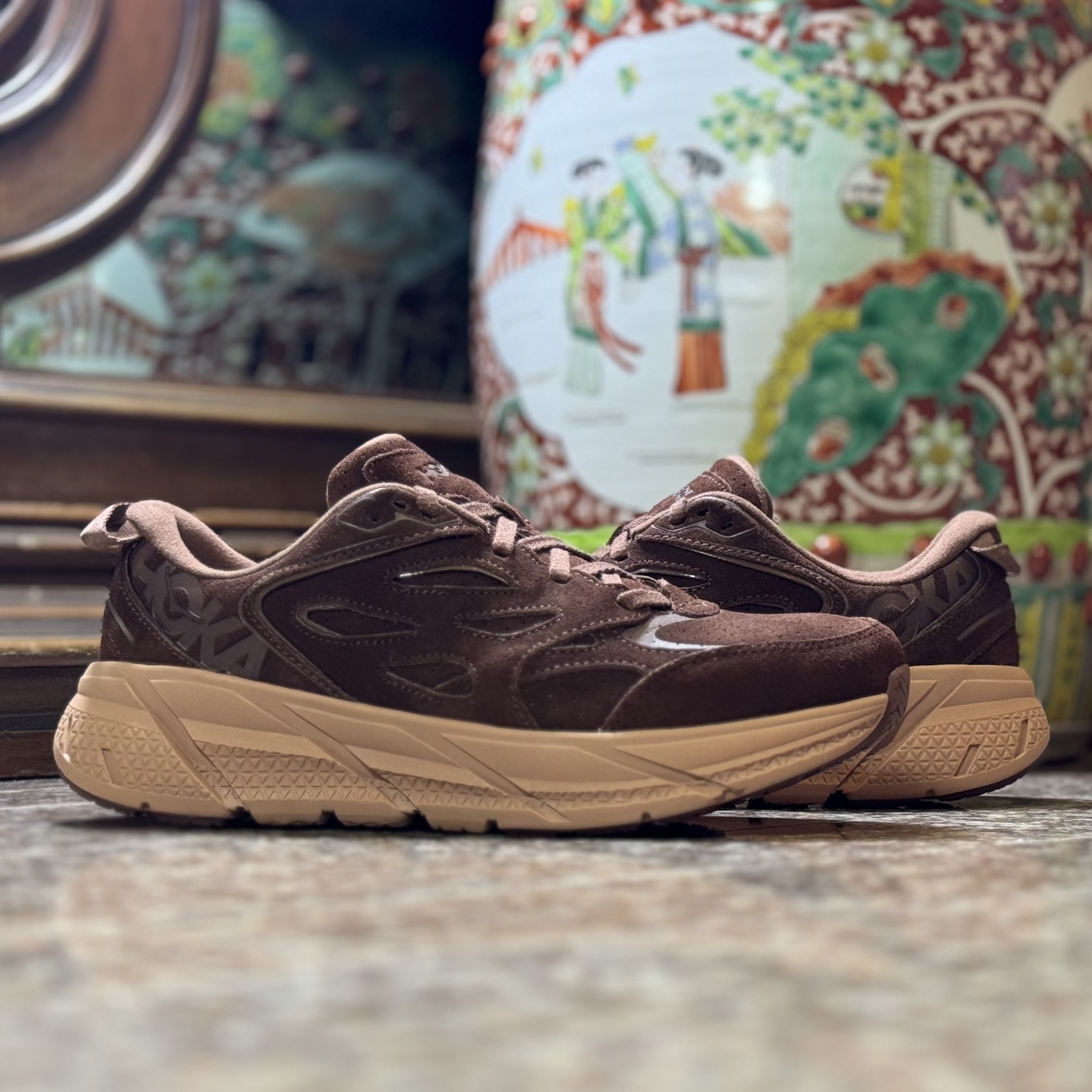 รองเท้า HOKA Clifton L Suede ‘Cappuccino’ (M9/9.5US)