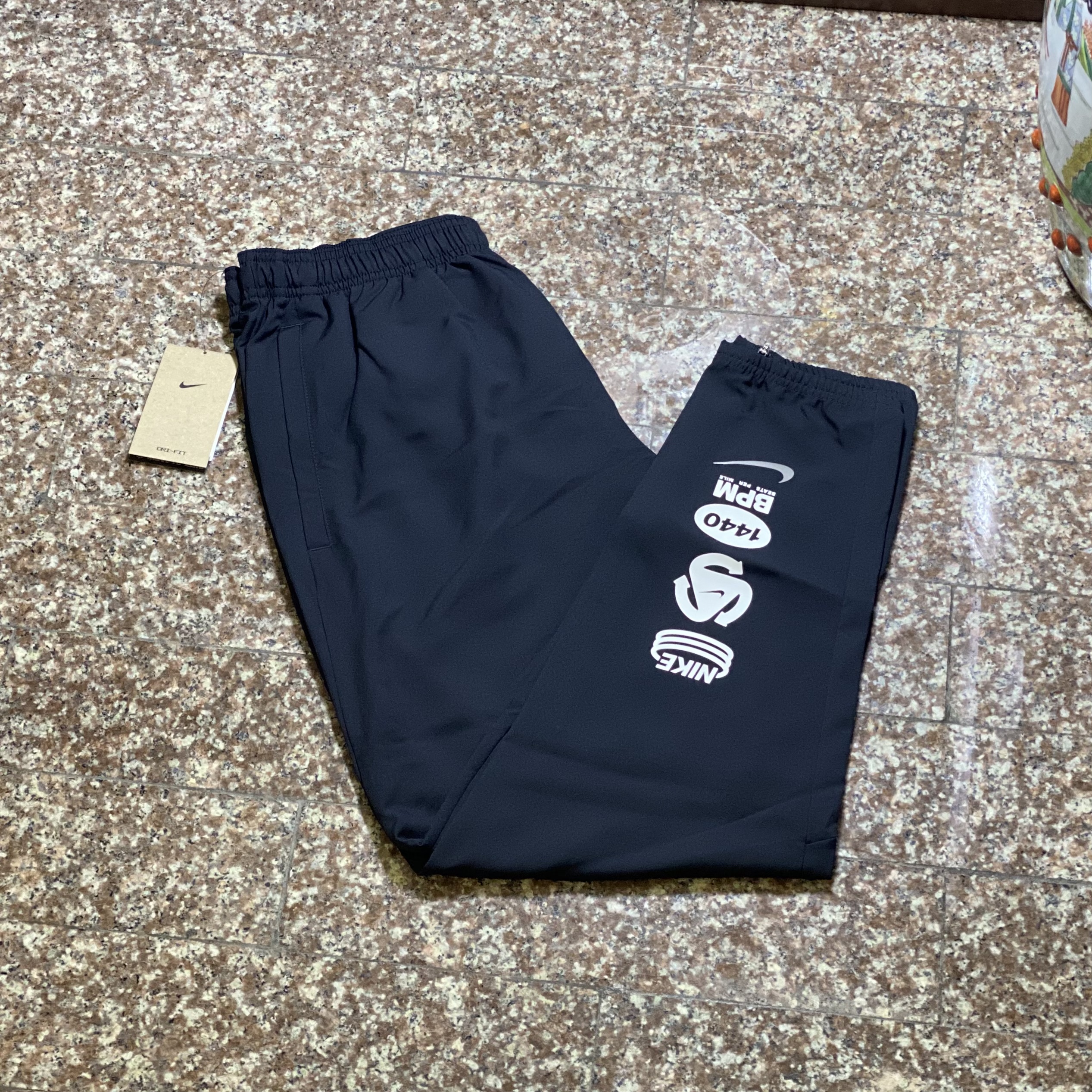 กางเกงวิ่ง Nike Wild Run Challenger Woven Running Pants (M,L)