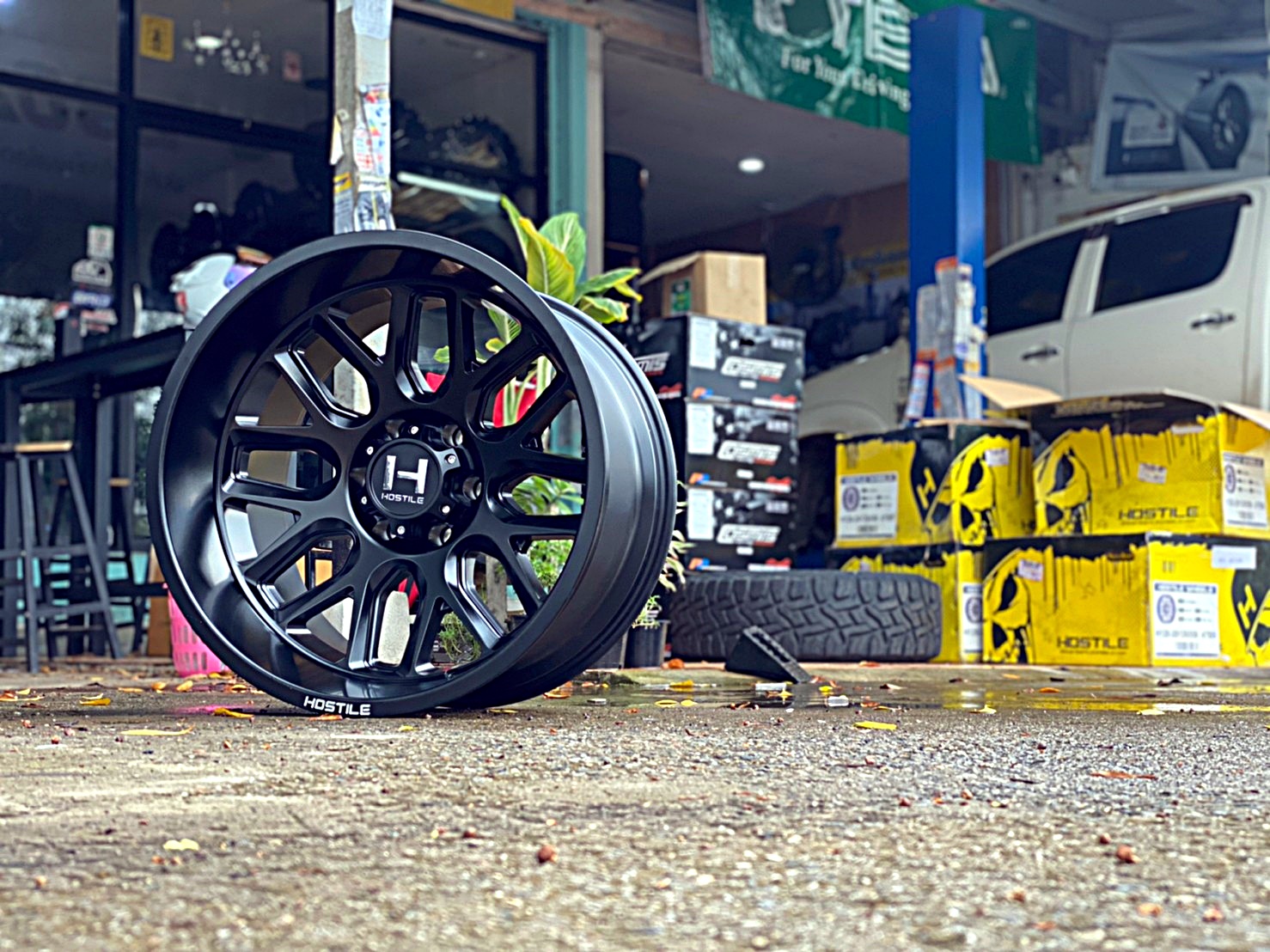 FORD EVEREST ทรงเมกา ล้อ HOSTILE H120 โคตรหล่อ