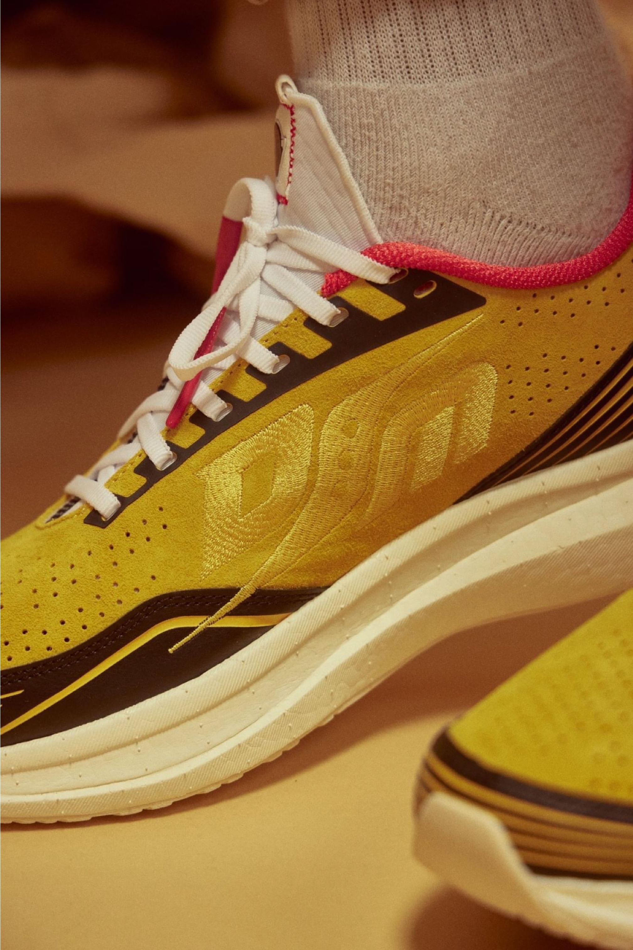 รองเท้า Saucony X Diet Starts Monday Endorphin Pro ‘EXCLUSIVE’ (M8US)