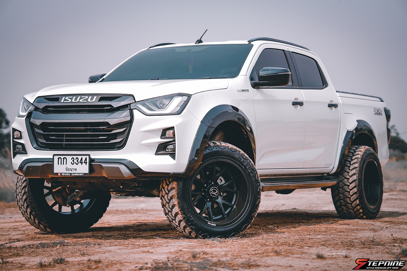 D-MAX ทรงเมกา โคตรหล่อ ที่ STEP9