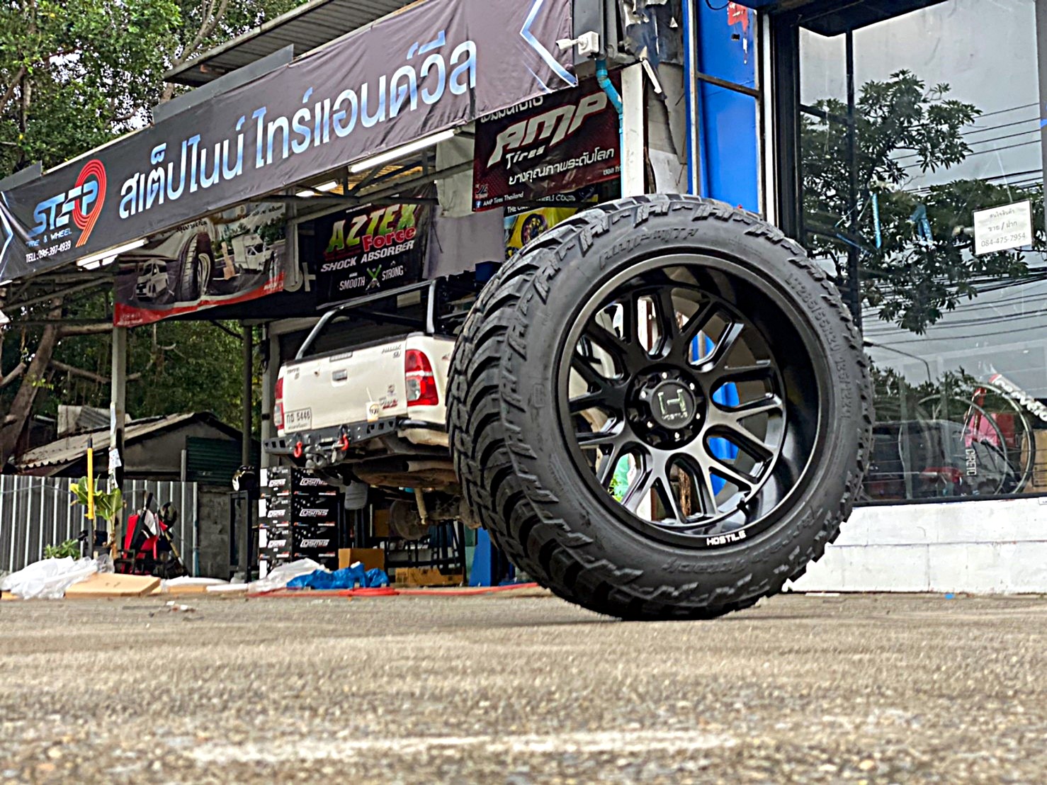 FORD EVEREST ทรงเมกา ล้อ HOSTILE H120 โคตรหล่อ