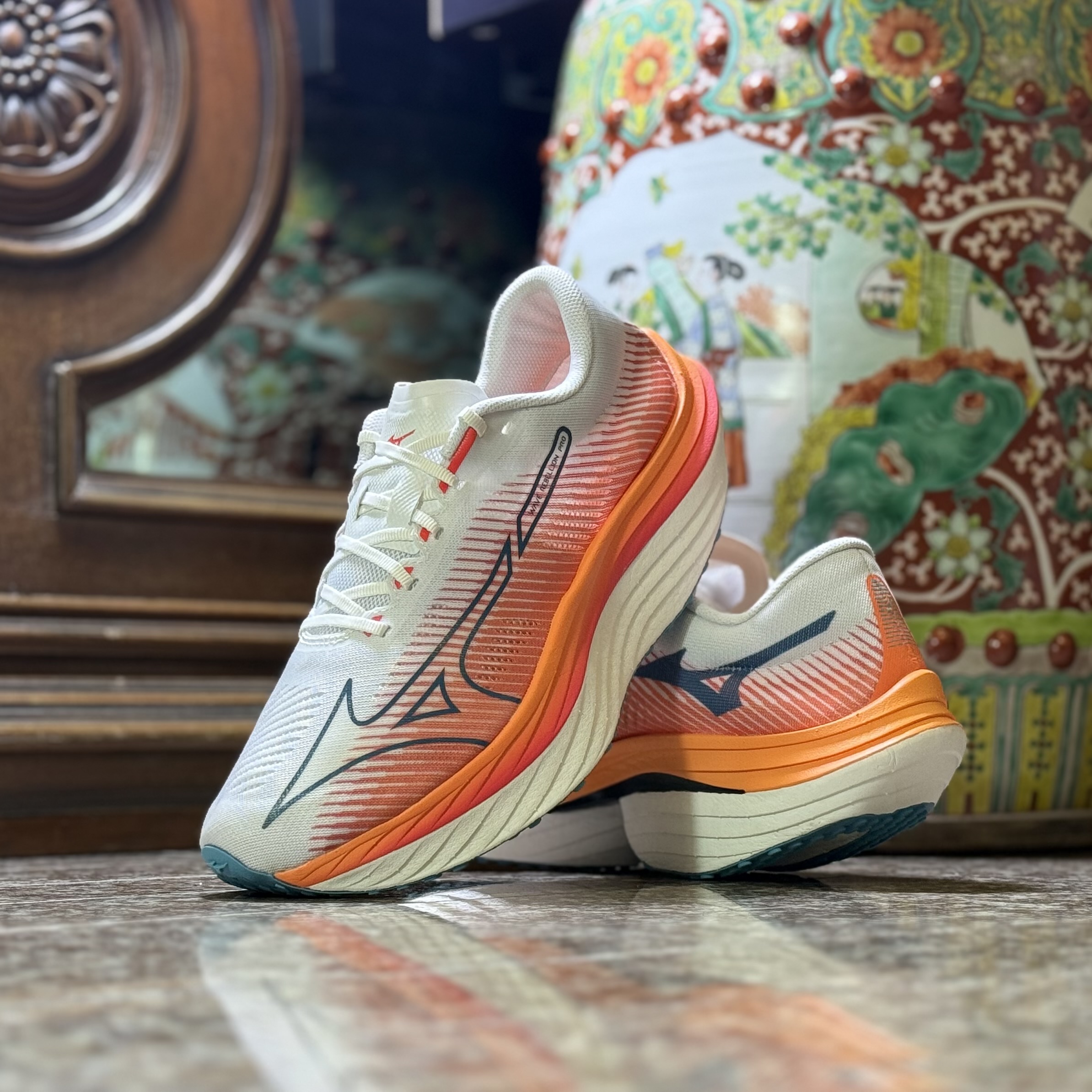 รองเท้าวิ่ง Mizuno Wave Rebellion Pro #มือ2 (M12US)