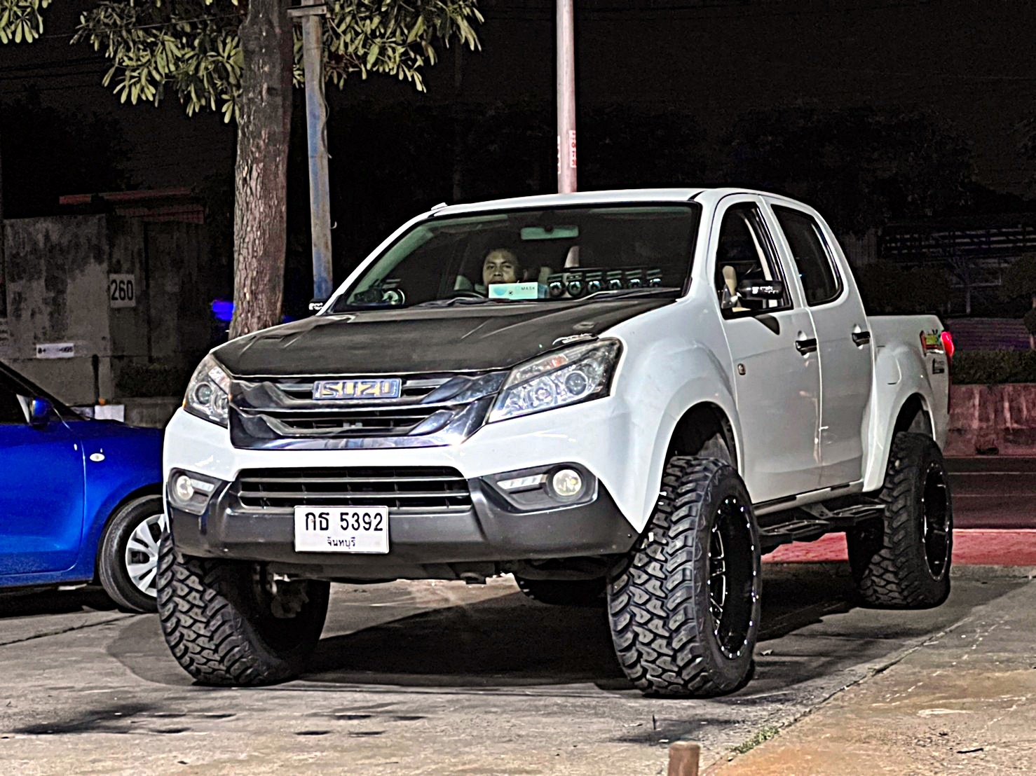 D-MAX_จองคิวมาจากจันทบุรี คันนี้ตัวเตี้ยโหลดเตี้ย จัดทรงเมกาที่ STEP9