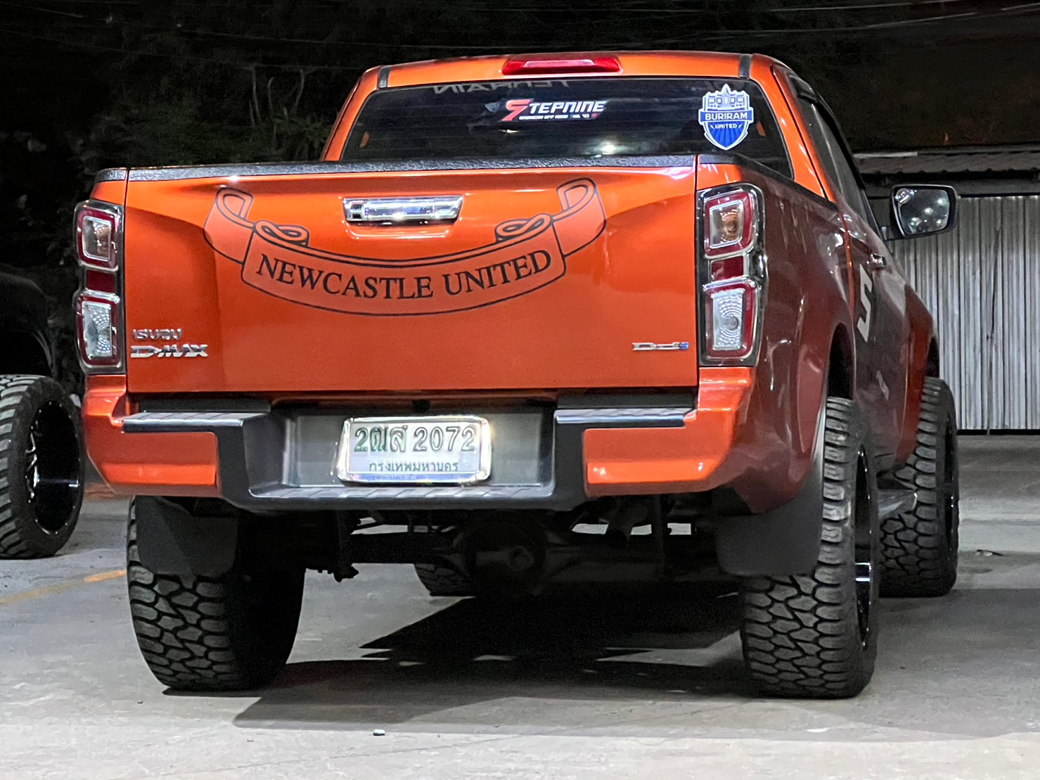 ISUZU D-MAX แต่งทรงเมกาที่ STEP9