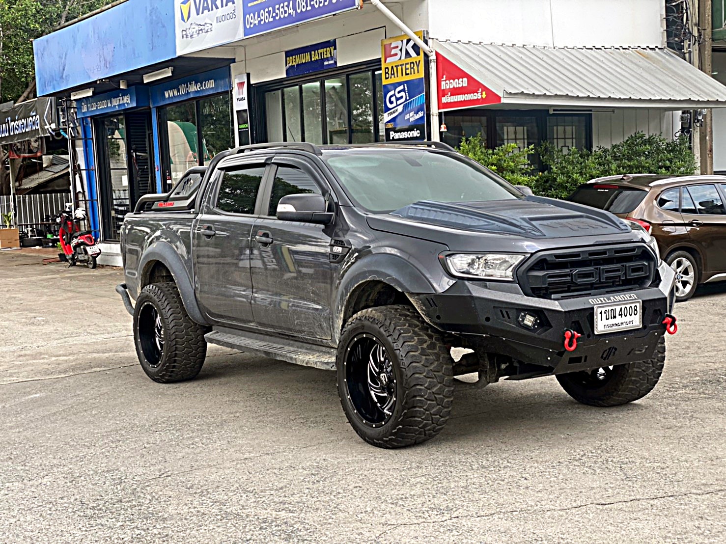 FORD จัดชุดใหม่ ทรงเมกาที่ STEP9