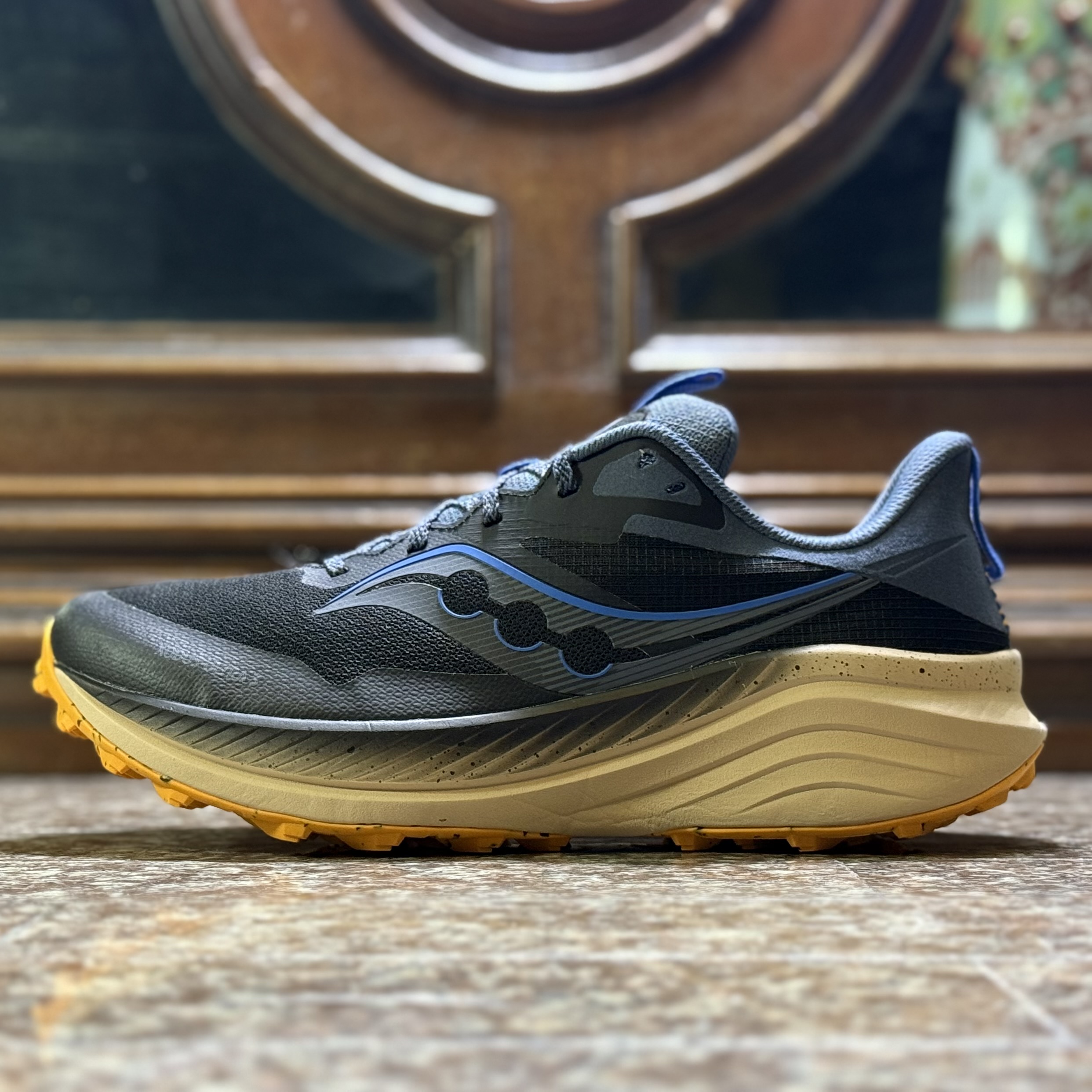 รองเท้าวิ่งเทรล Saucony Xodus Ultra 3 #มือ2 (M10US)