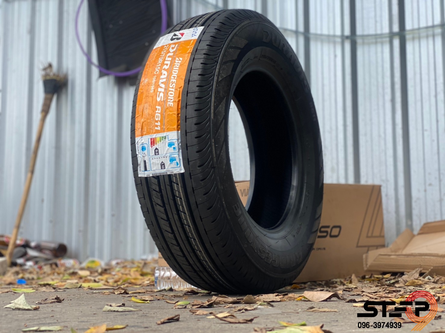 BRIDGESTONE DURAVIS R611 215/70-15 ราคาพิเศษที่ STEP9