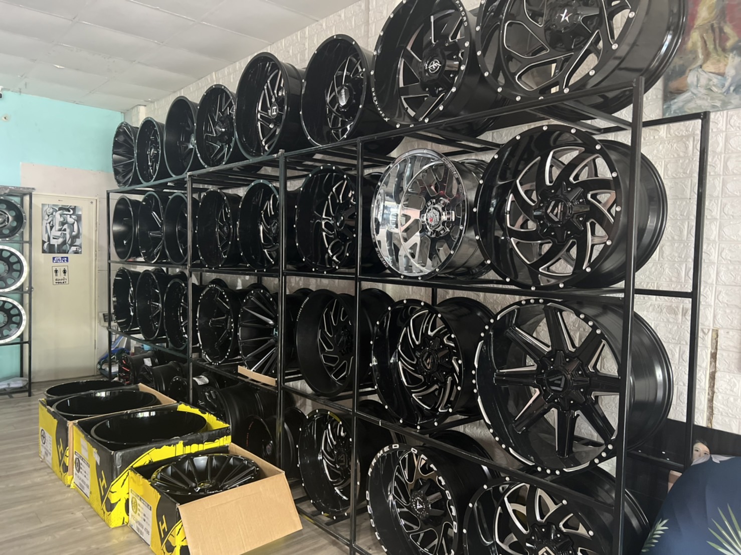 ล้อทรงเมกา ขอบ22 ราคาพิเศษ