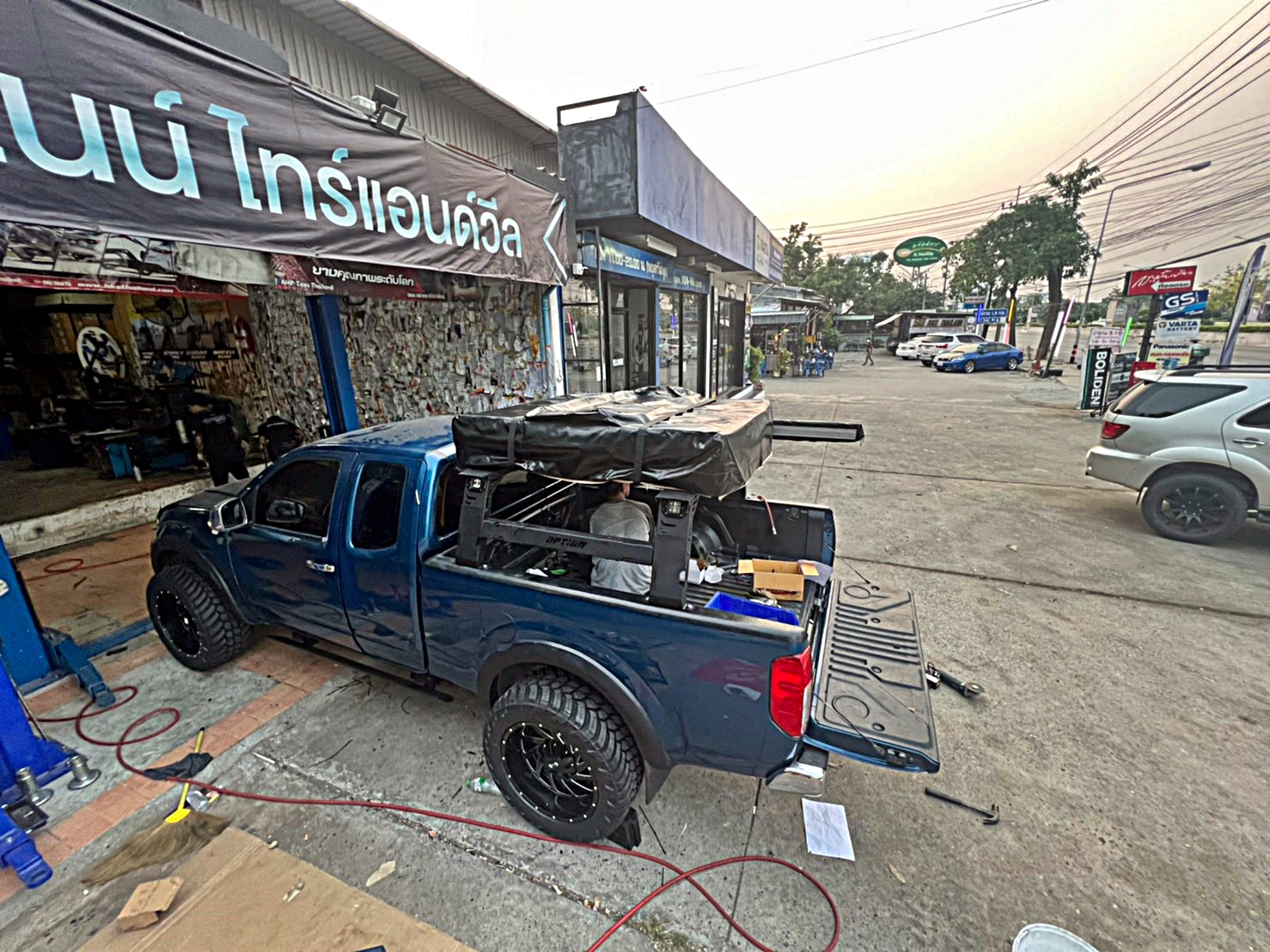 NISSAN_NAVARA_แปลงร่าง ทรงเมกา