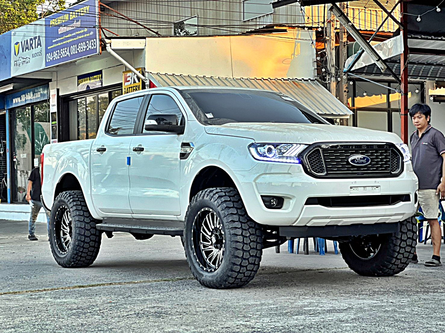 AMERICAN_WARRIOR FORD ทรงเมกา