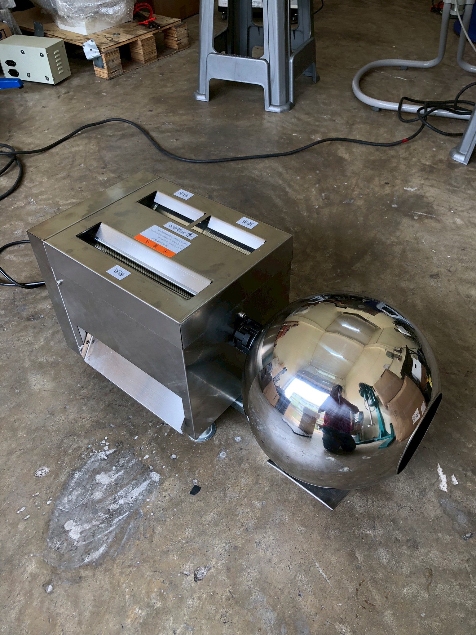 16486 ZW-3 เครื่องปั้นเม็ดยาจีนกลม ยาลูกลอน เม็ดสาคู บัวลอย เม็ดไข่มุก Pill-making and polishing integration