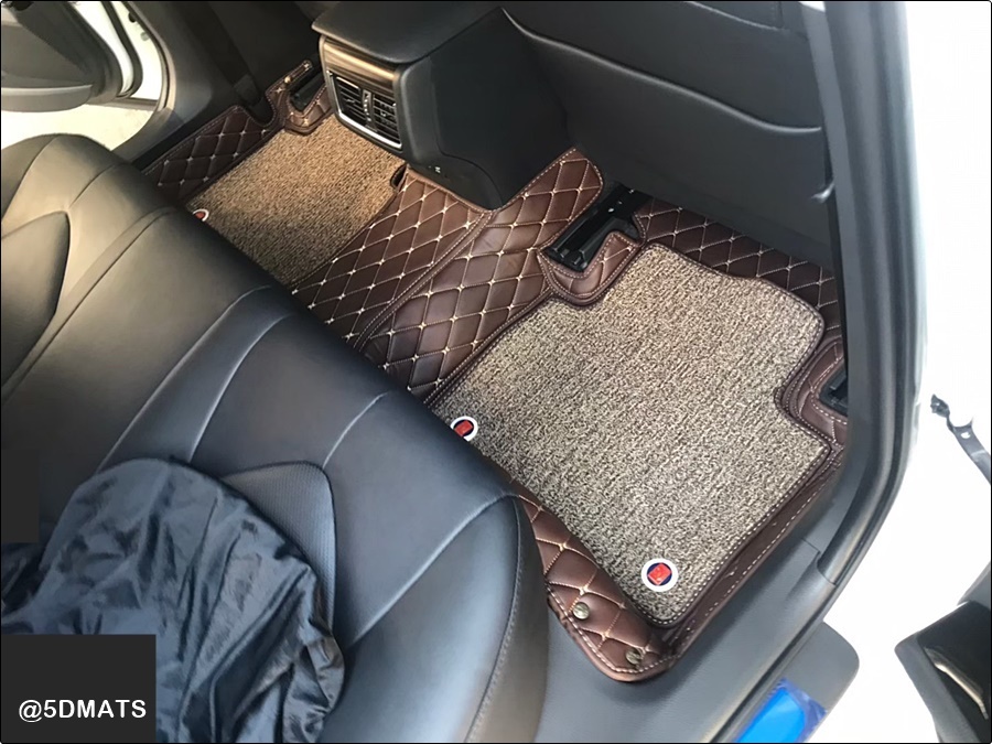 พรมปูพื้นรถยนต์ 7D TOYOTA CAMRY 2019 พรม7D QJ VIP สีน้ำตาล เสริมใยดักฝุ่น เต็มคัน