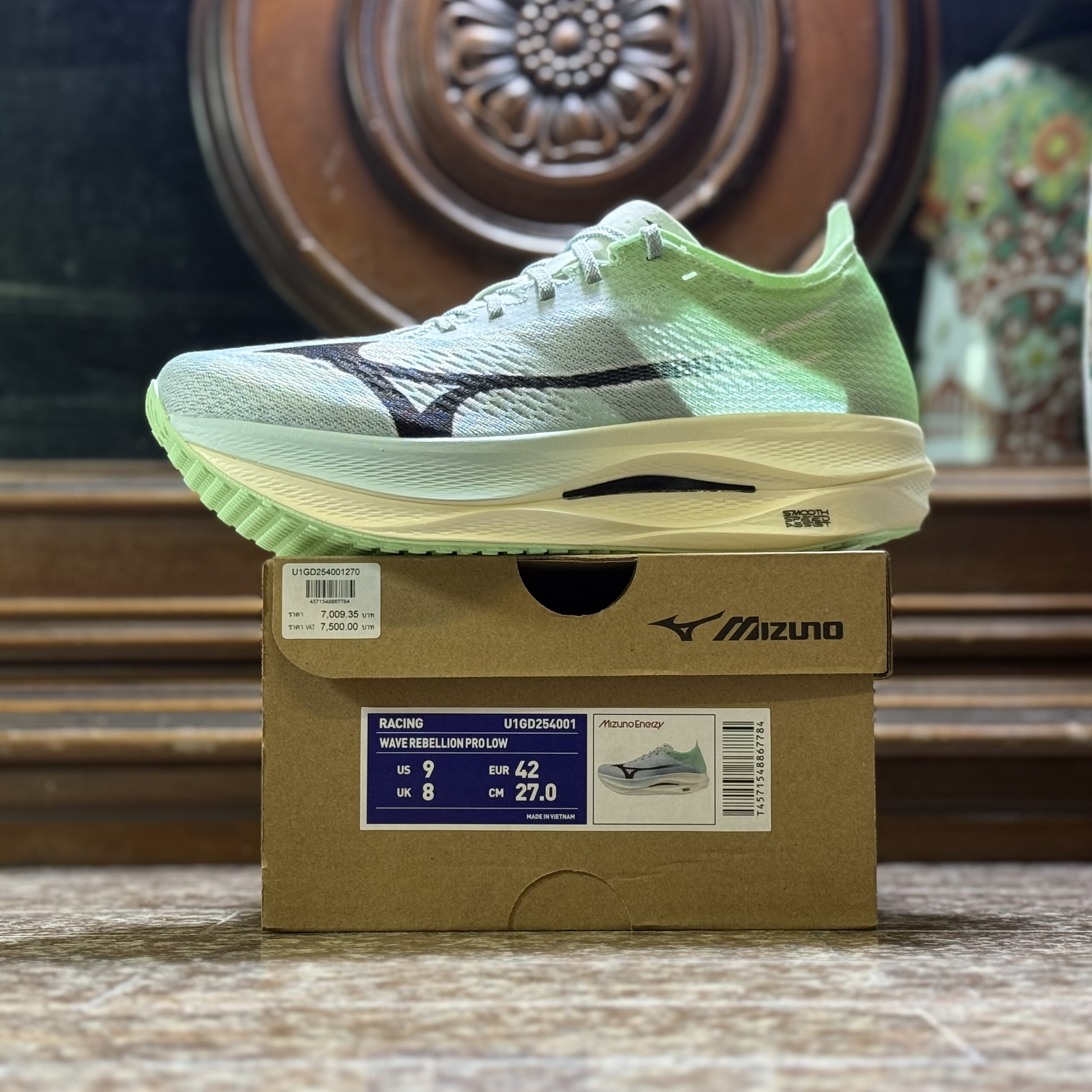 รองเท้าวิ่ง Mizuno Wave Rebellion Pro Low (M7.5/9US)