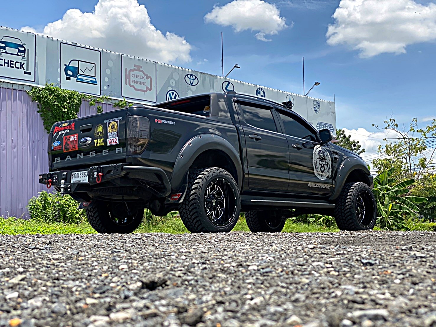 FORD WILDTRACK ทรงเมกา