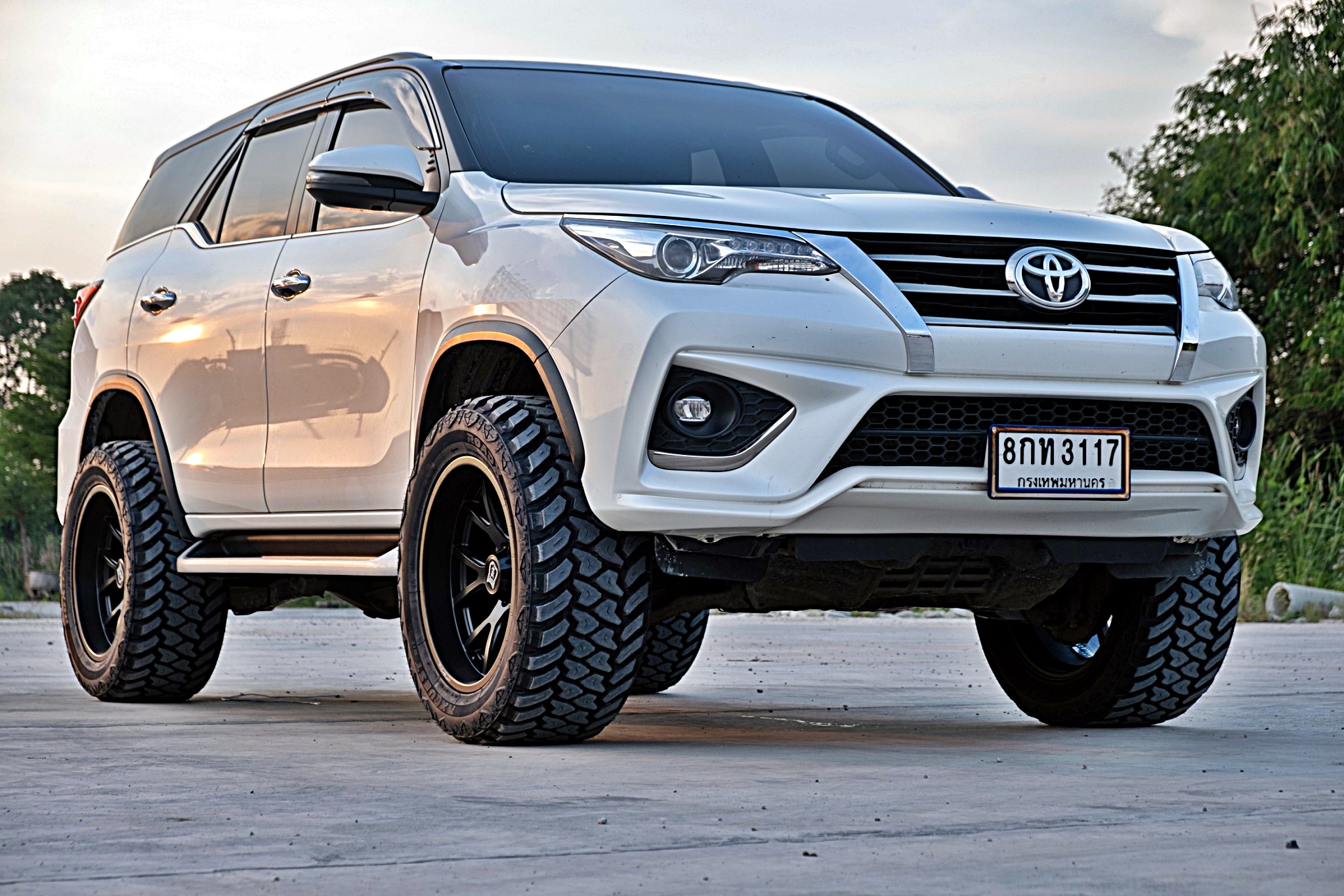 TOYOTA FORTUNER ทรงเมกาที่ STEP9