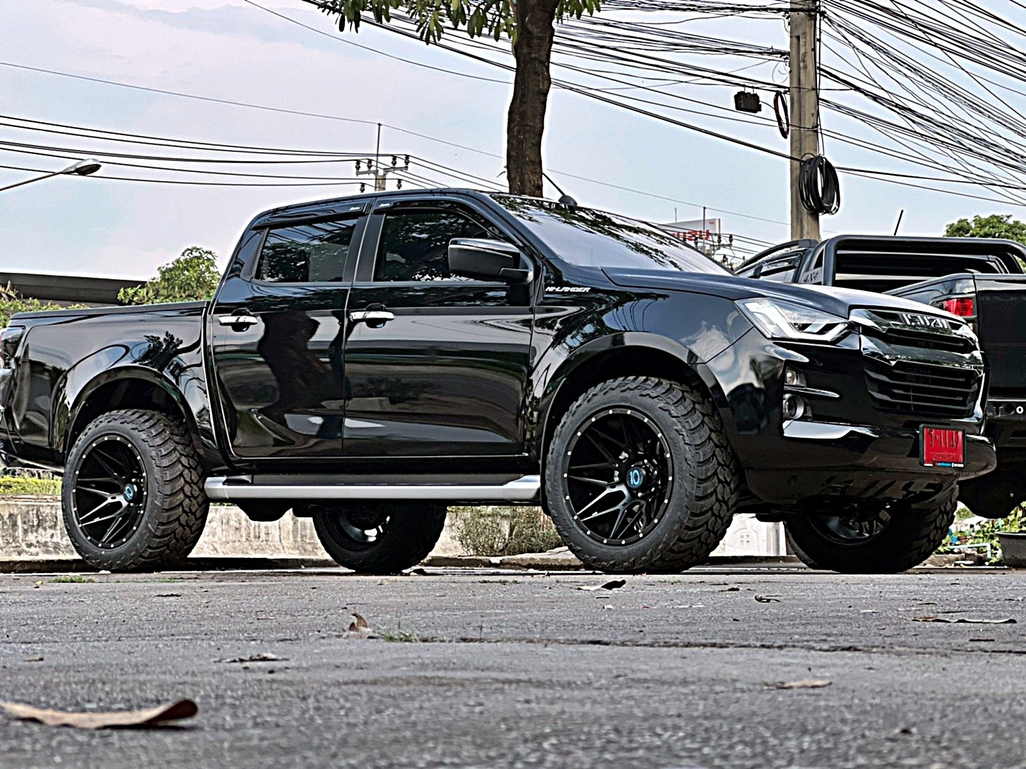 D-MAX 1.9 จัดทรงเมกา อย่างเทพ ที่ STEP9