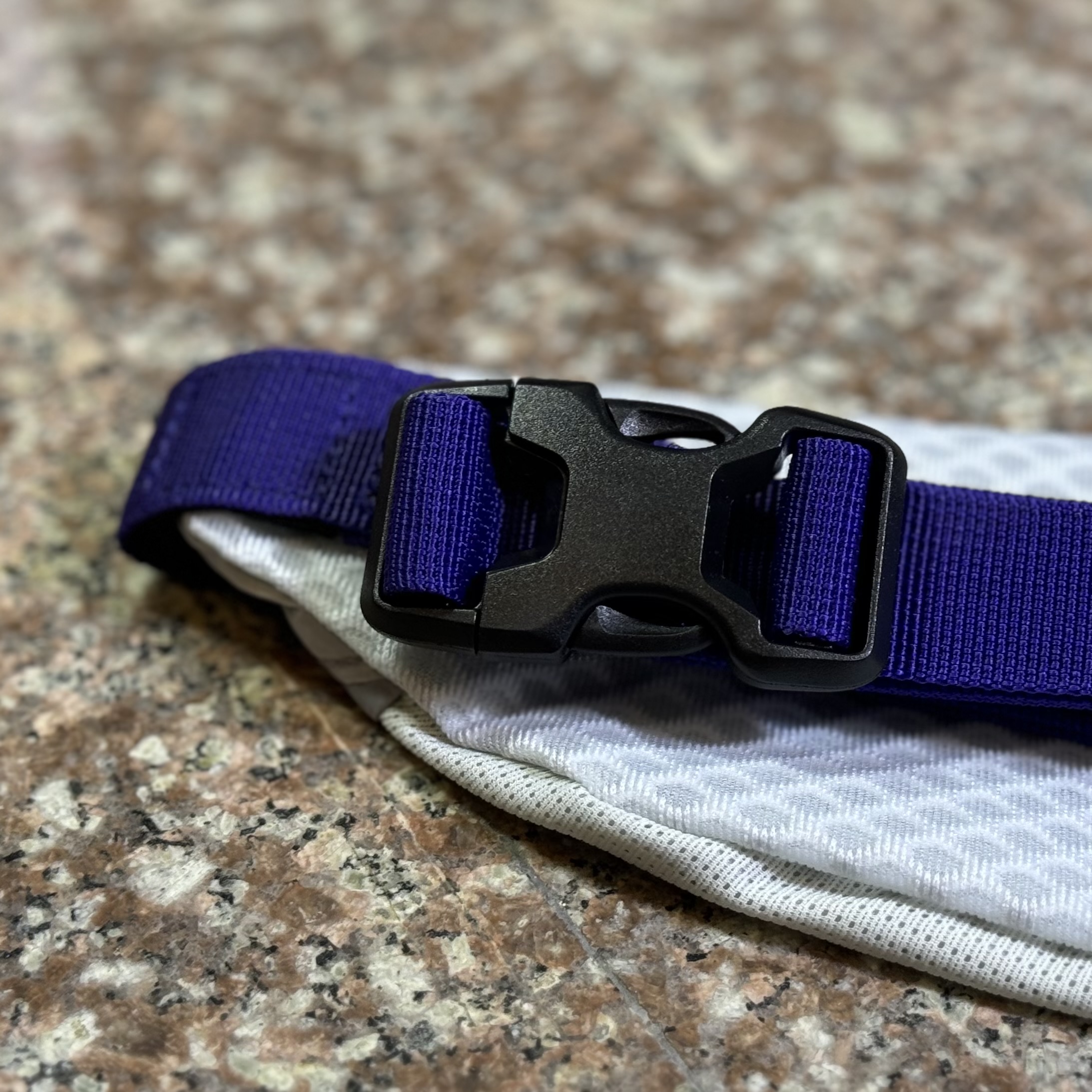 กระเป๋าวิ่ง ASICS Waist Pouch M ‘Grey/EggPlant’