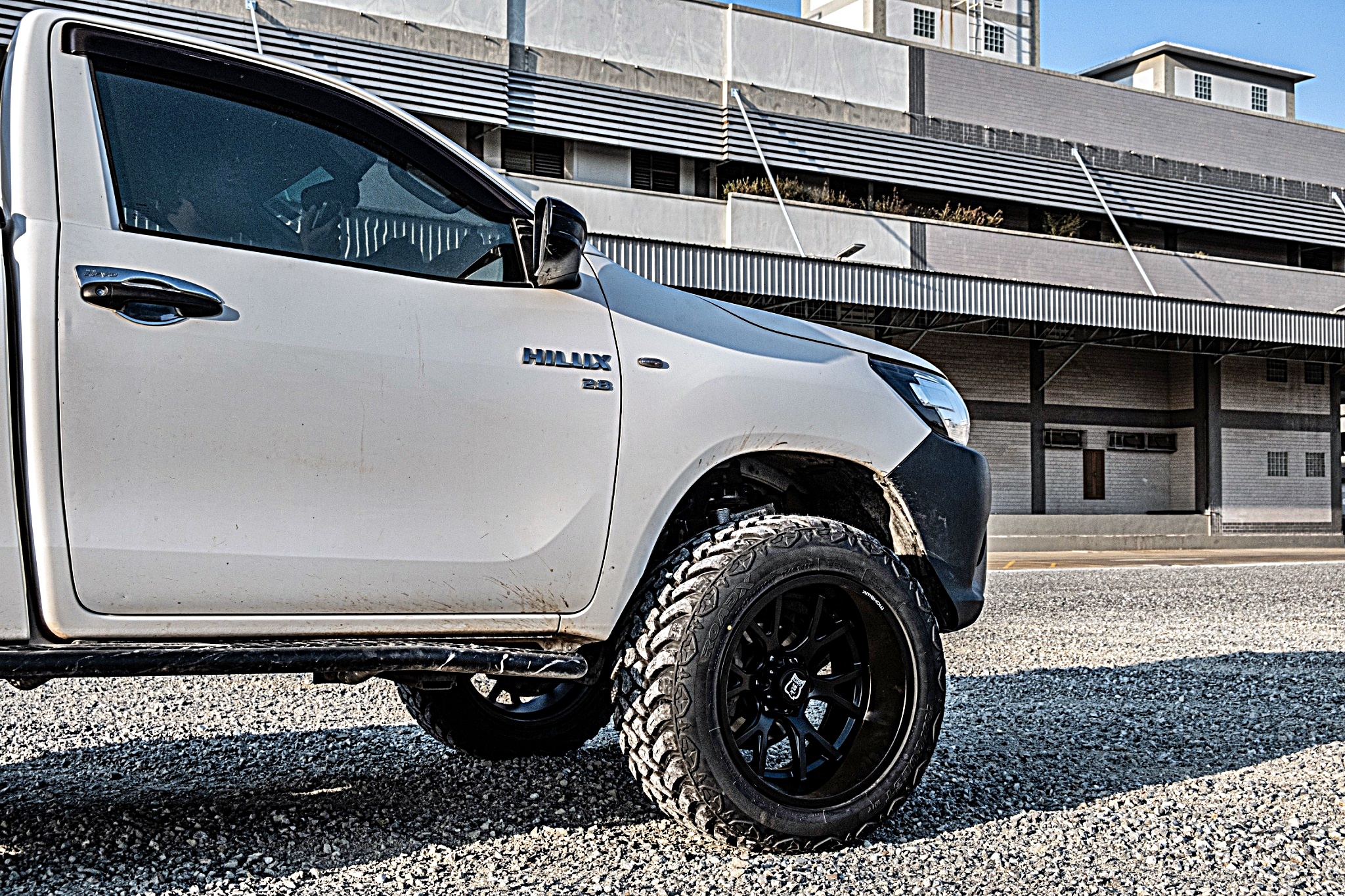 REVO หัวเดียว จองคิวจากแพร่ ทำทรงเมกาที่ STEP9