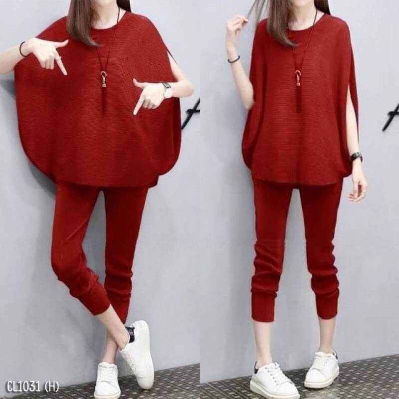 set 2 ชิ้น เสื้อทรงปล่อยกับกางเกงสามส่วน