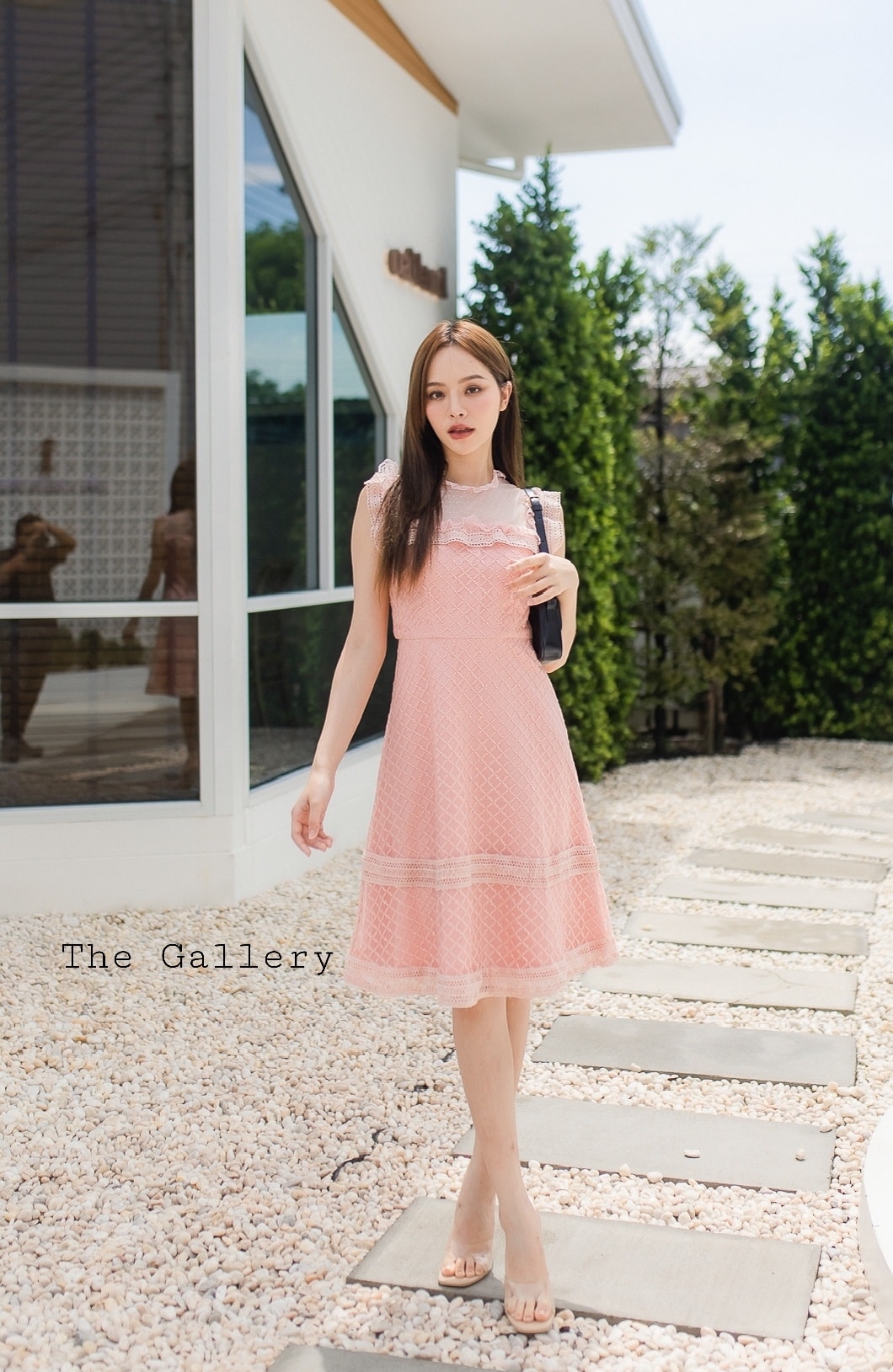 เดรสลูกไม้ทอลายสวยๆ จะใส่ทำงาน ออกงาน/งานแต่ง งานเลี้ยงได้หมดเลย งานลูกไม้สวยเหมือนเดิมพร้อมซับในทั่งตัว