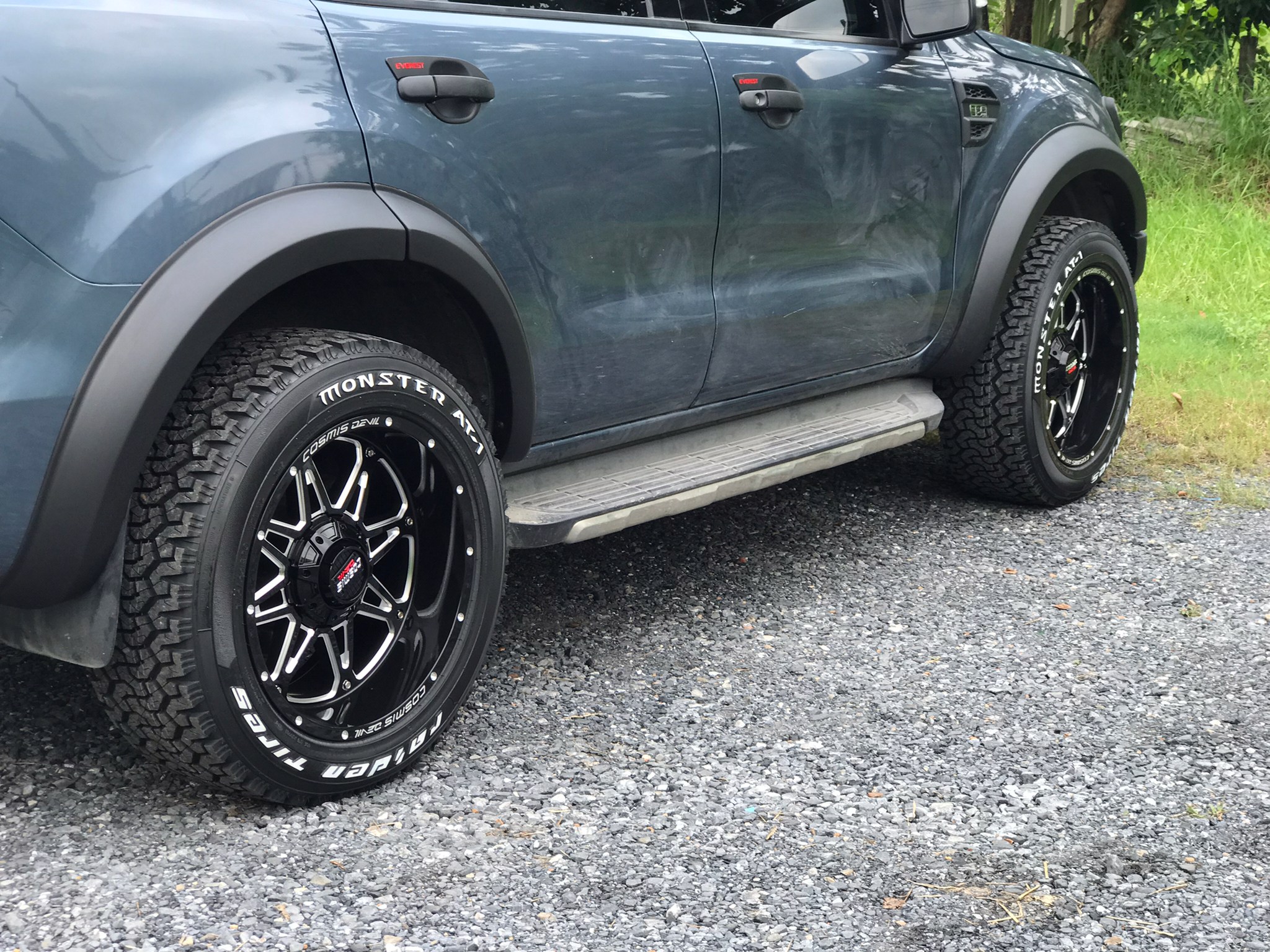 FORD EVEREST ล้อ COSMIS CROWN ผลงานจาก STEP9