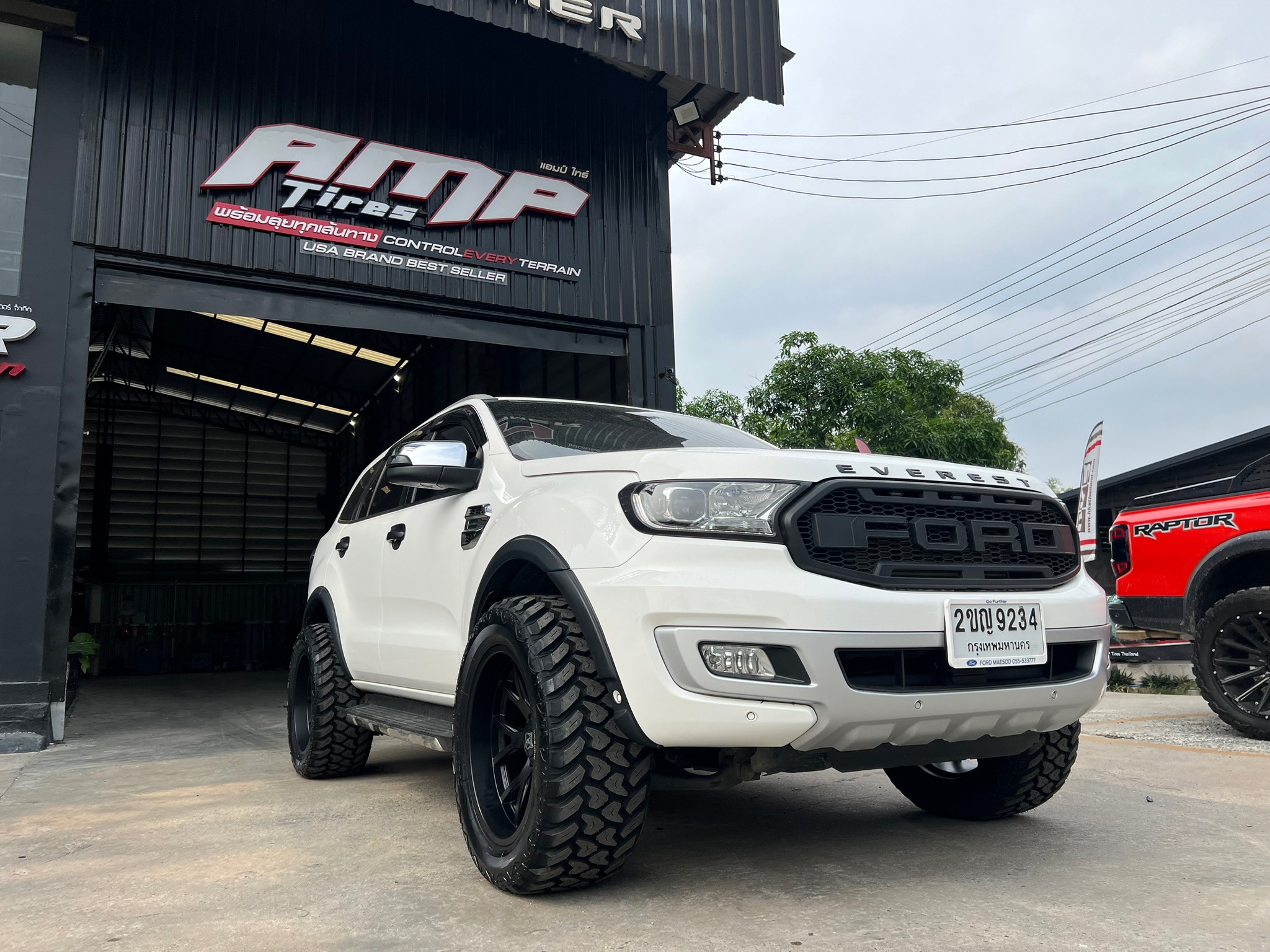 FORD EVEREST ทรงเมกา