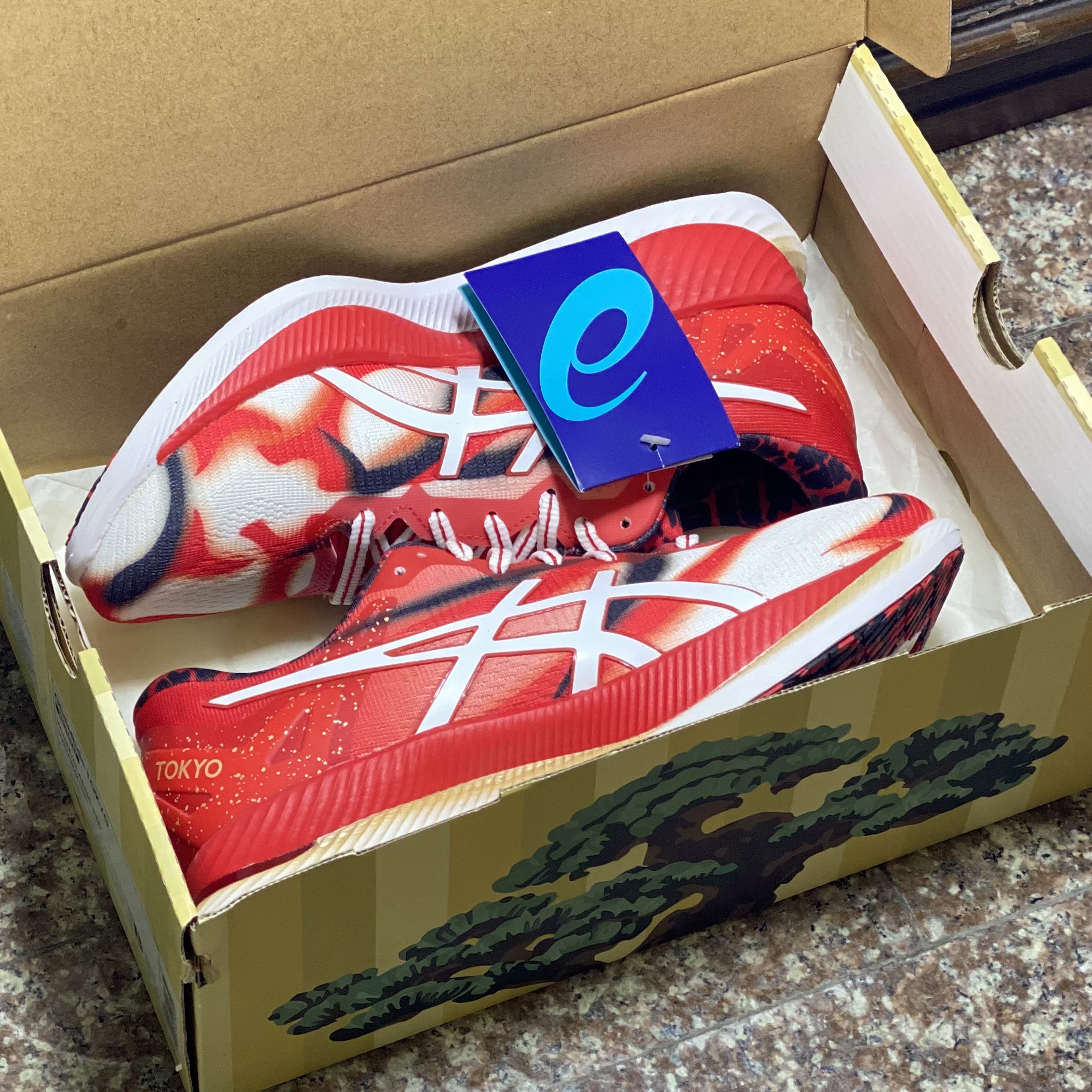 รองเท้าวิ่ง ASICS GlideRide Tokyo ‘LIMITED‘ (W7/8/8.5US)