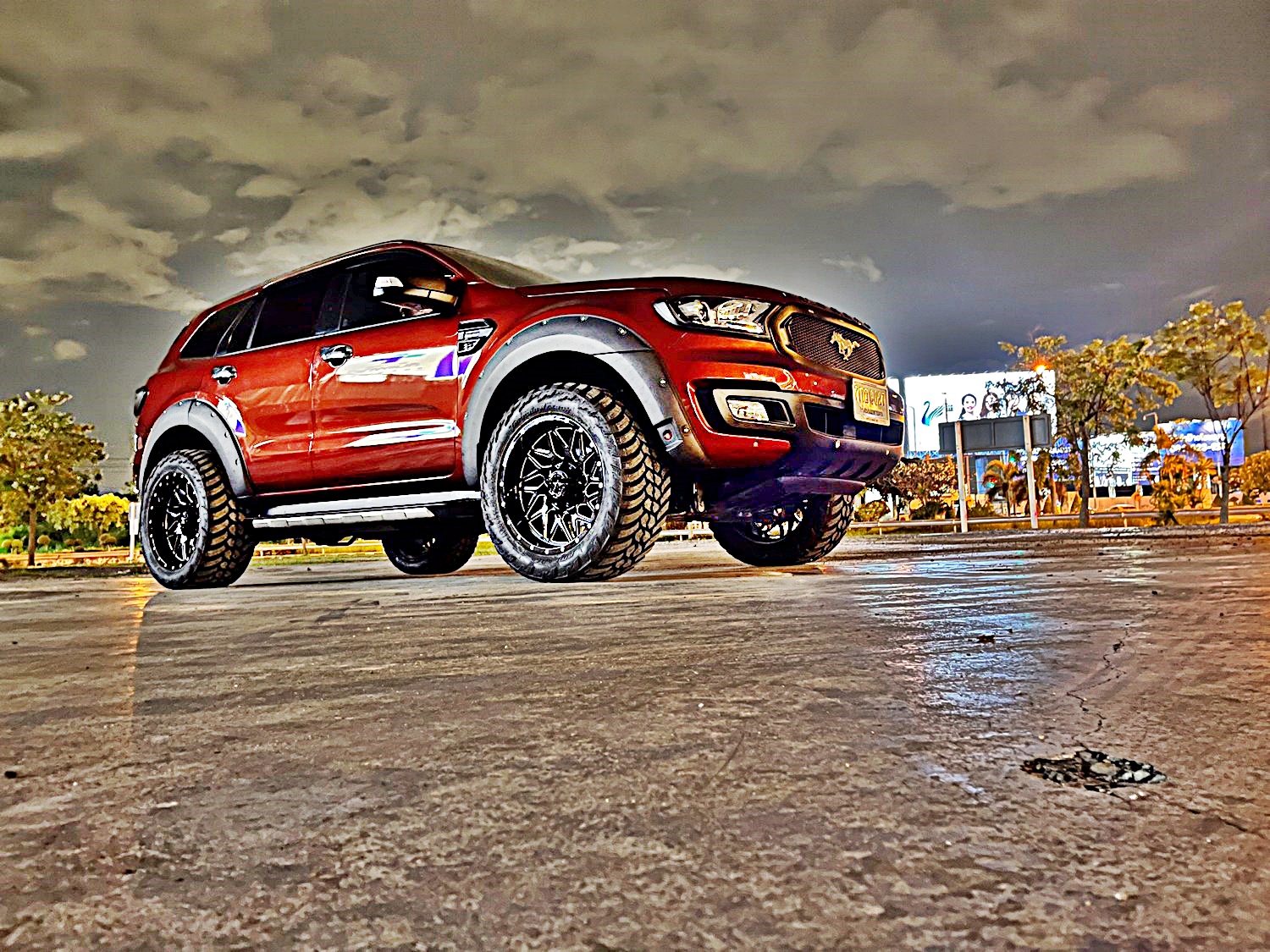 FORD EVEREST แบบไม่ยก โคตรเต็ม