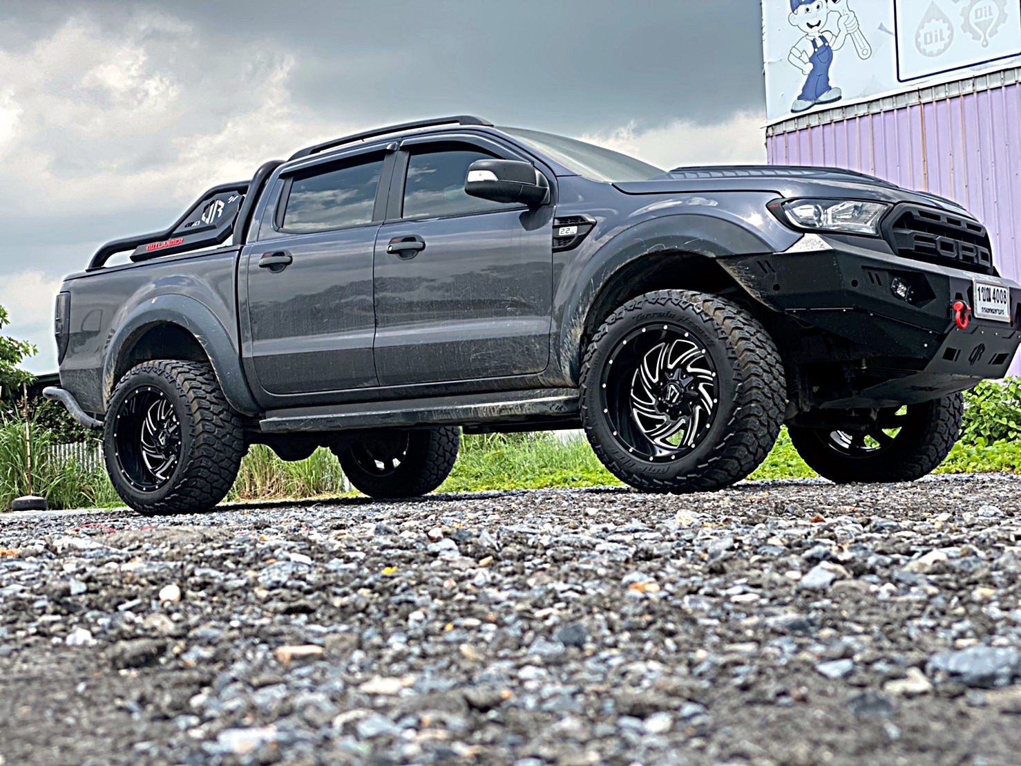 FORD จัดชุดใหม่ ทรงเมกาที่ STEP9